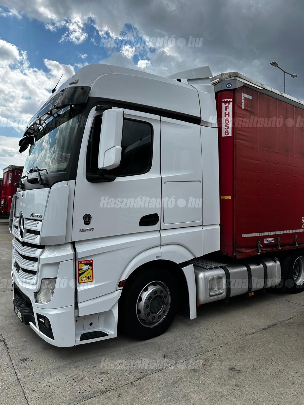 MERCEDES-BENZ 2020/8 - 1