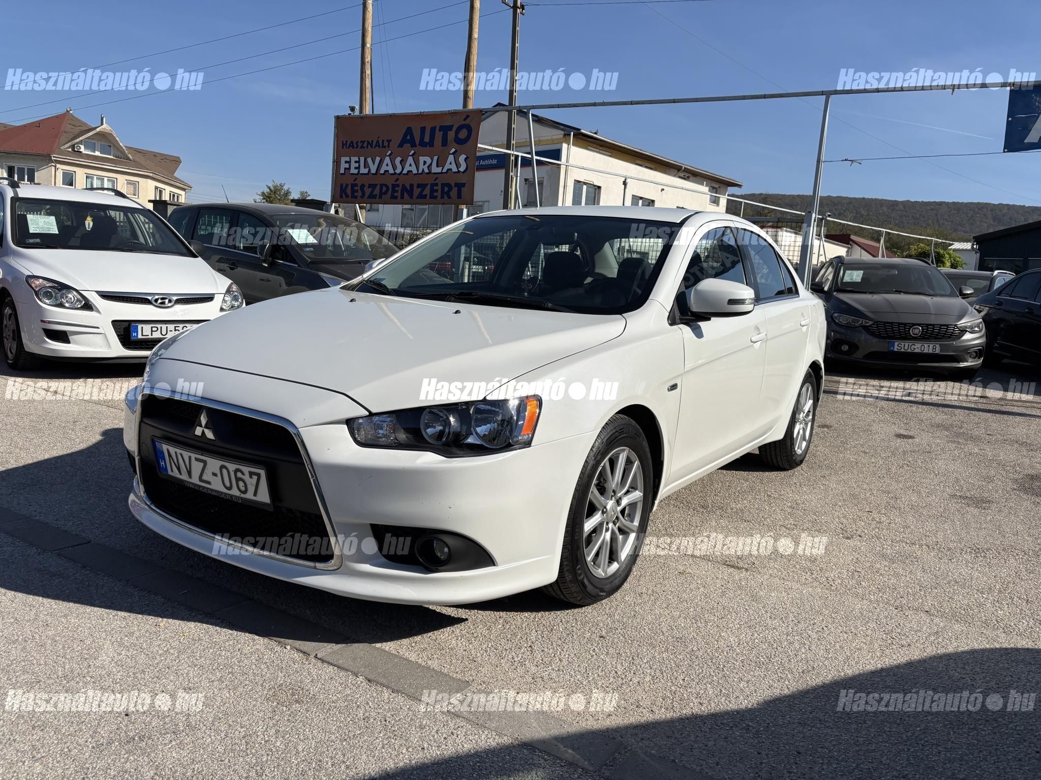 MITSUBISHI LANCER 2016 - 1