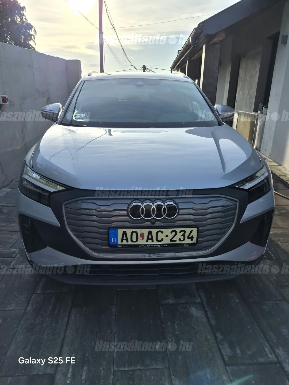 AUDI Q4 2021/10 - 1