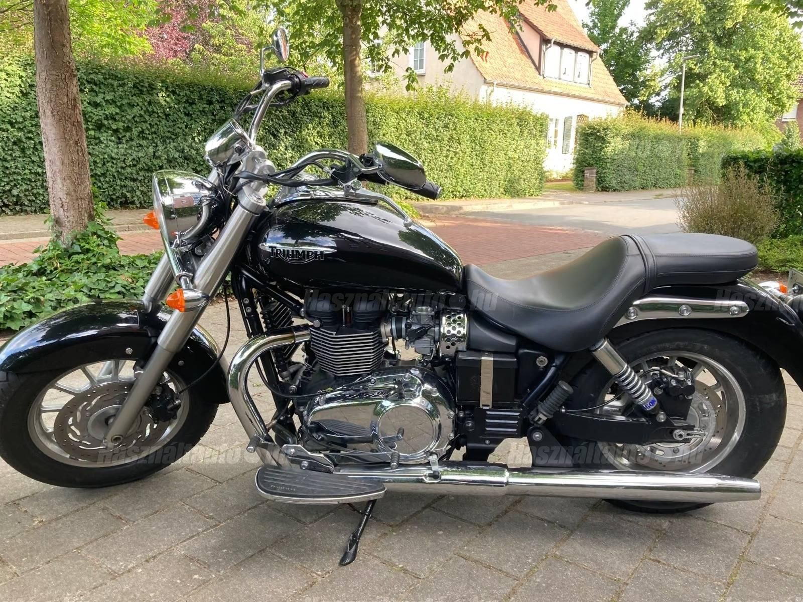 TRIUMPH AMERICA 2014/5 - 1