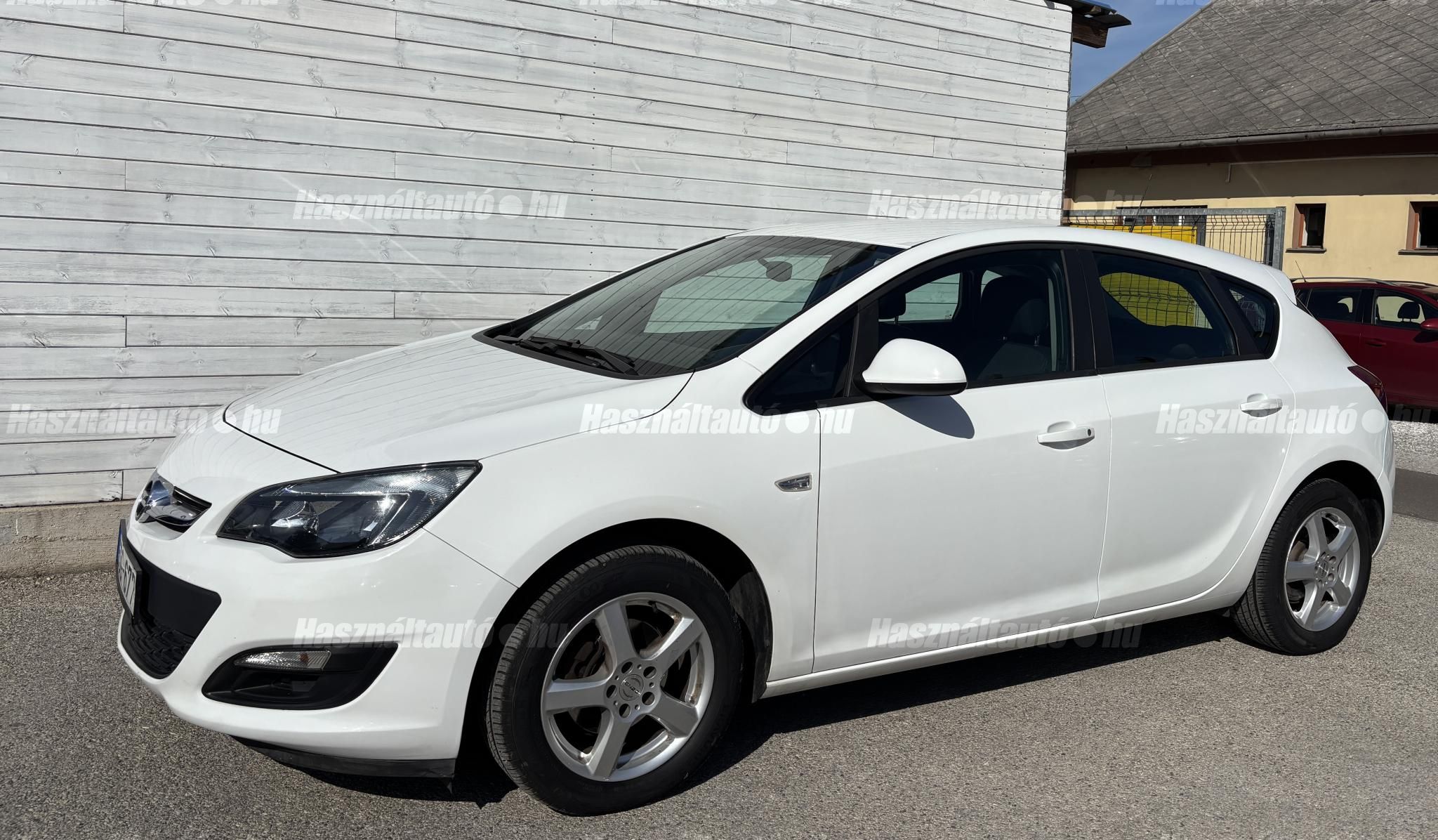OPEL ASTRA J 2015/2 - 1