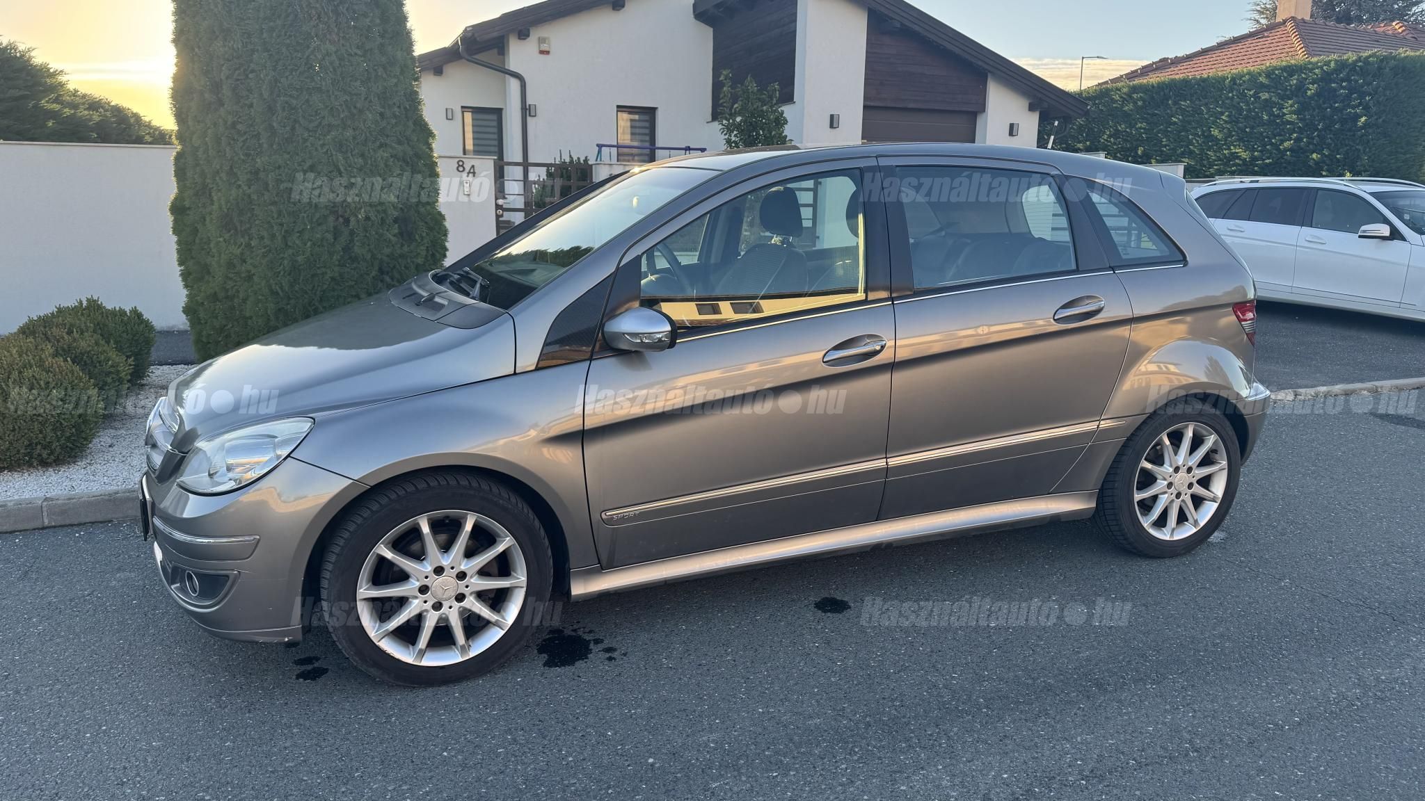 MERCEDES-BENZ B-OSZTÁLY 2008/4 - 1