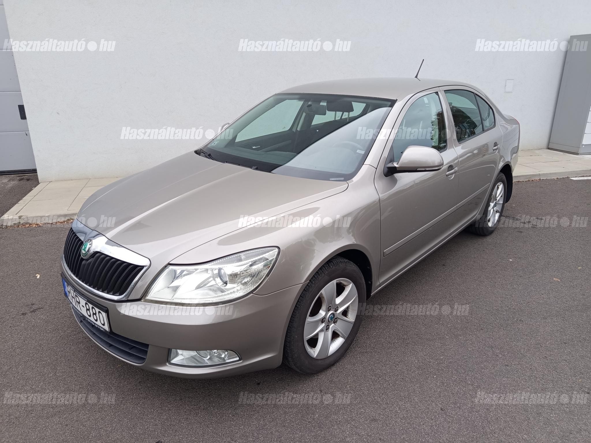 SKODA OCTAVIA 2011/6 - 1