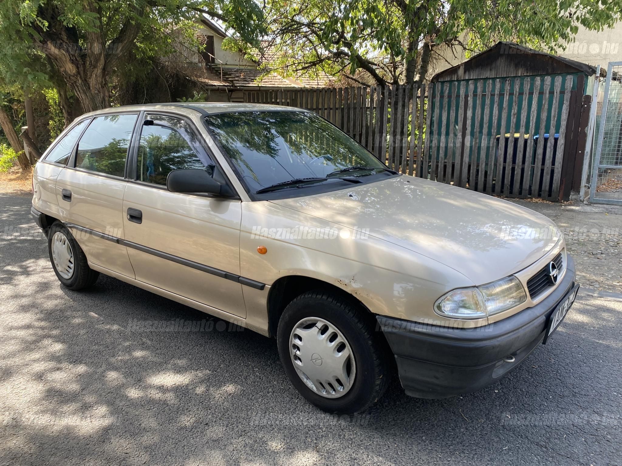 OPEL ASTRA F 2002/4 - 1