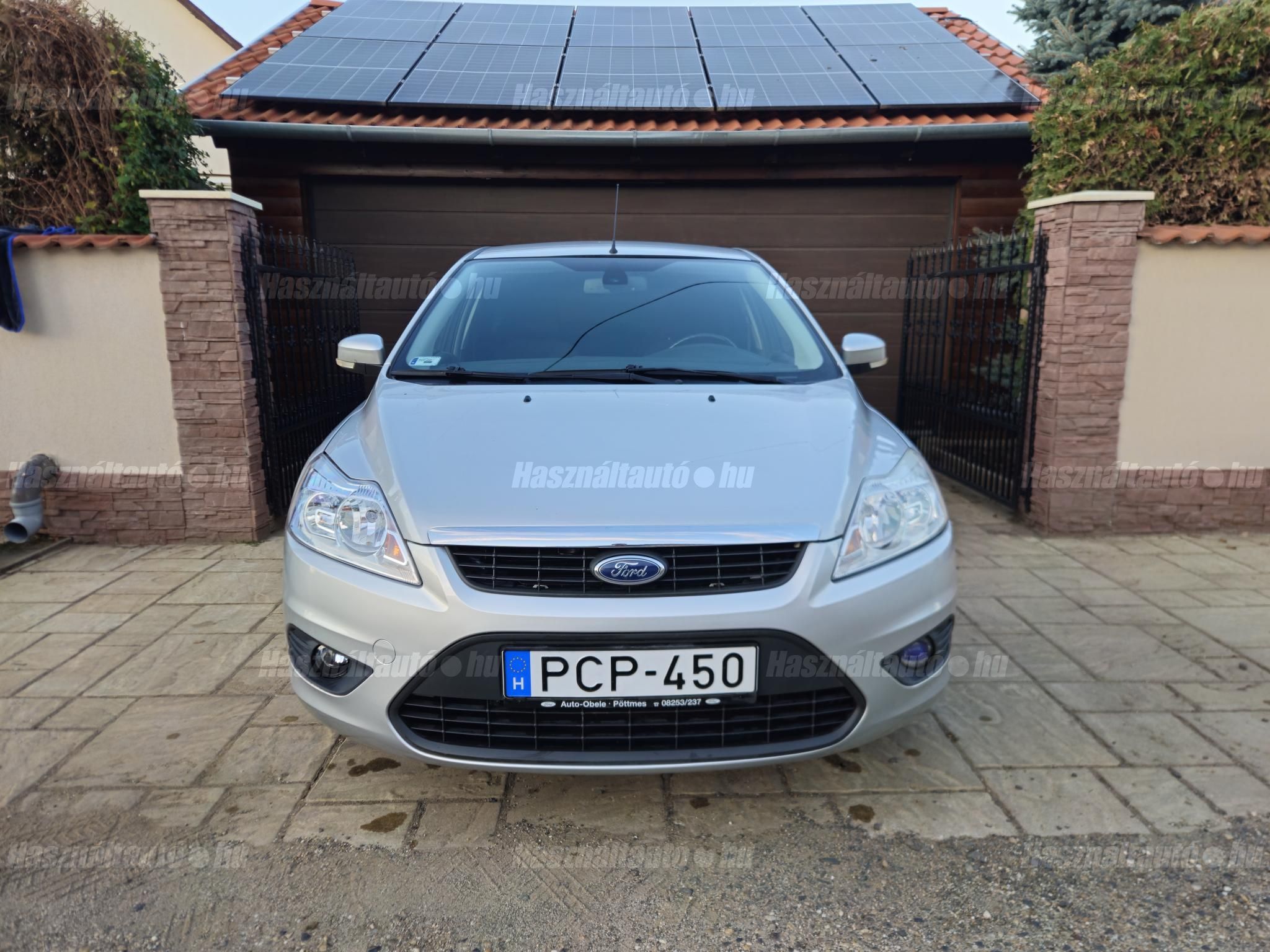 FORD FOCUS 2009/10 - 1