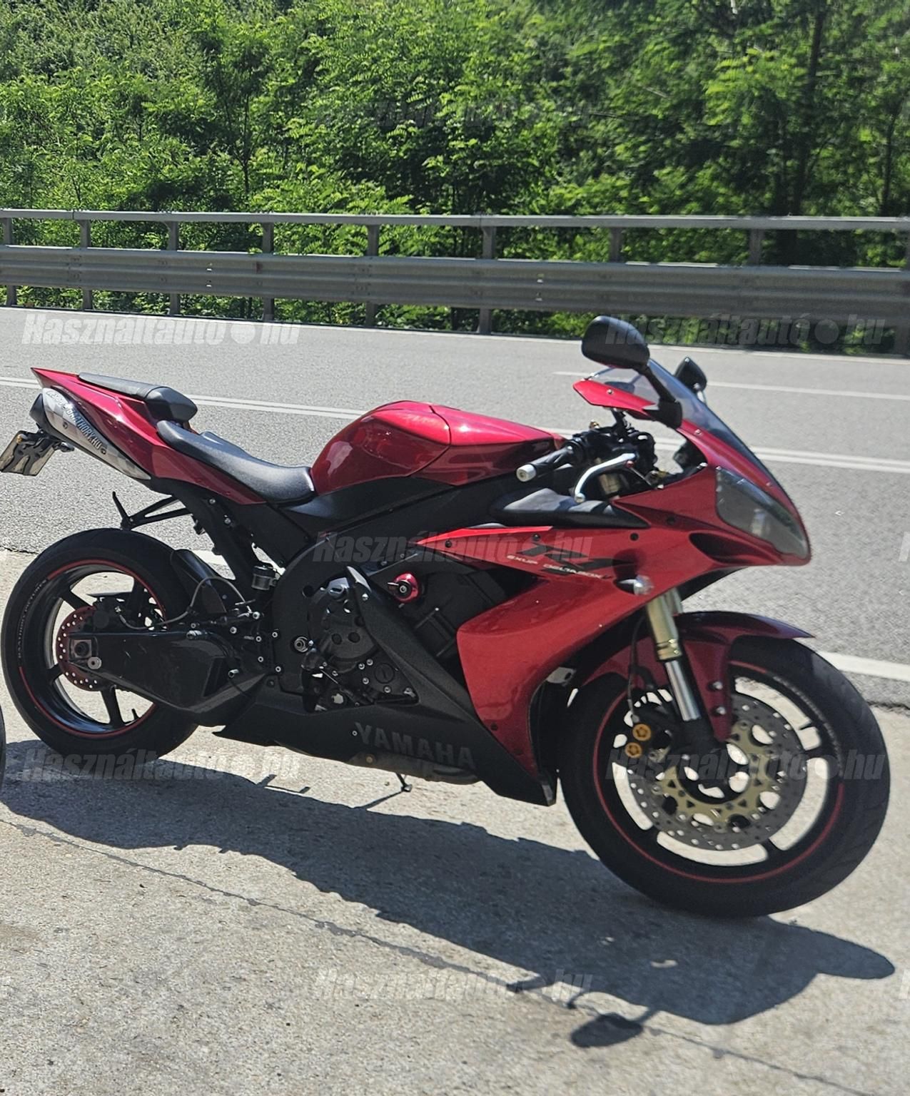YAMAHA YZF R1 2006/4 - 1
