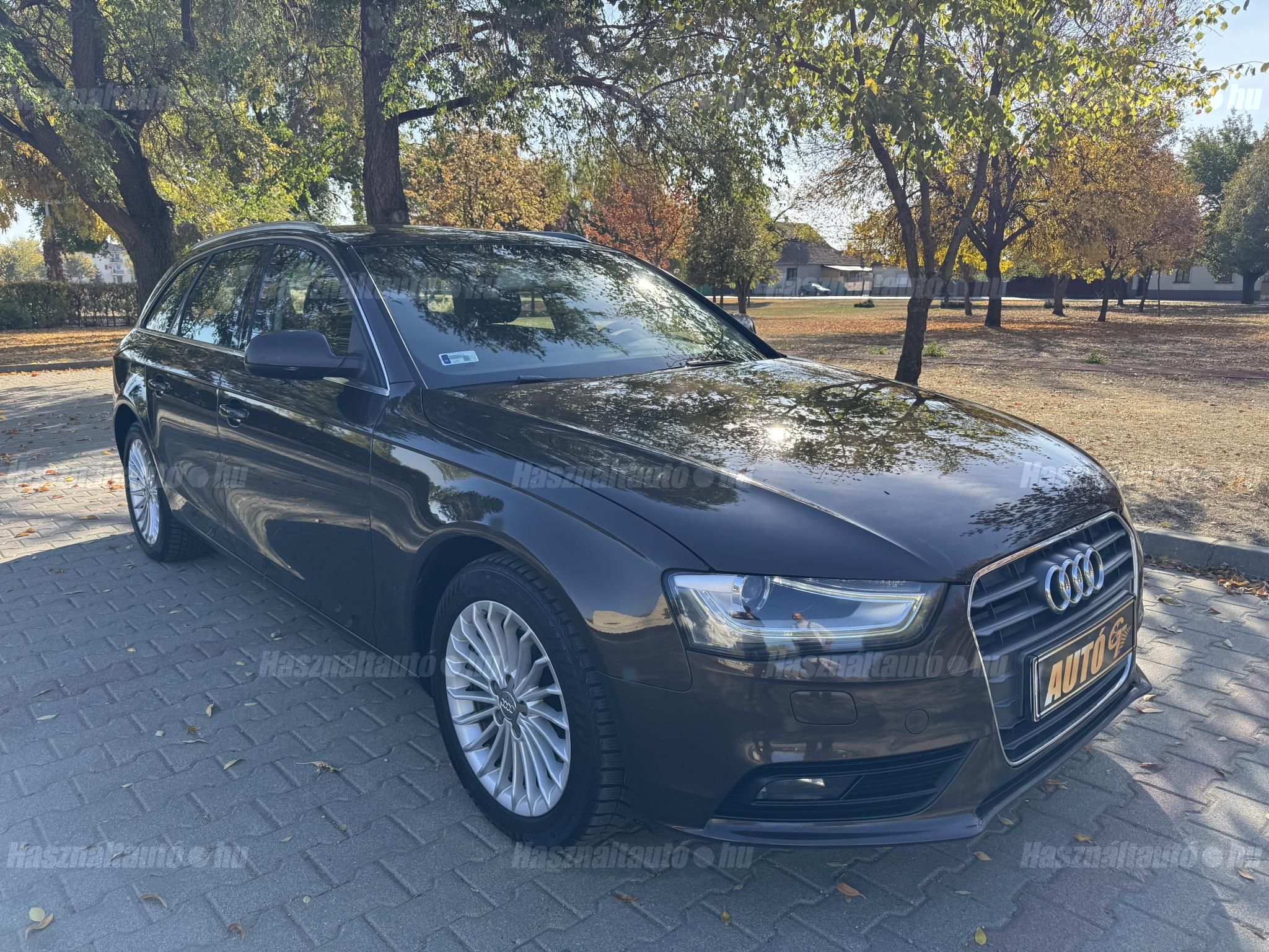 AUDI A4 2012/9 - 1