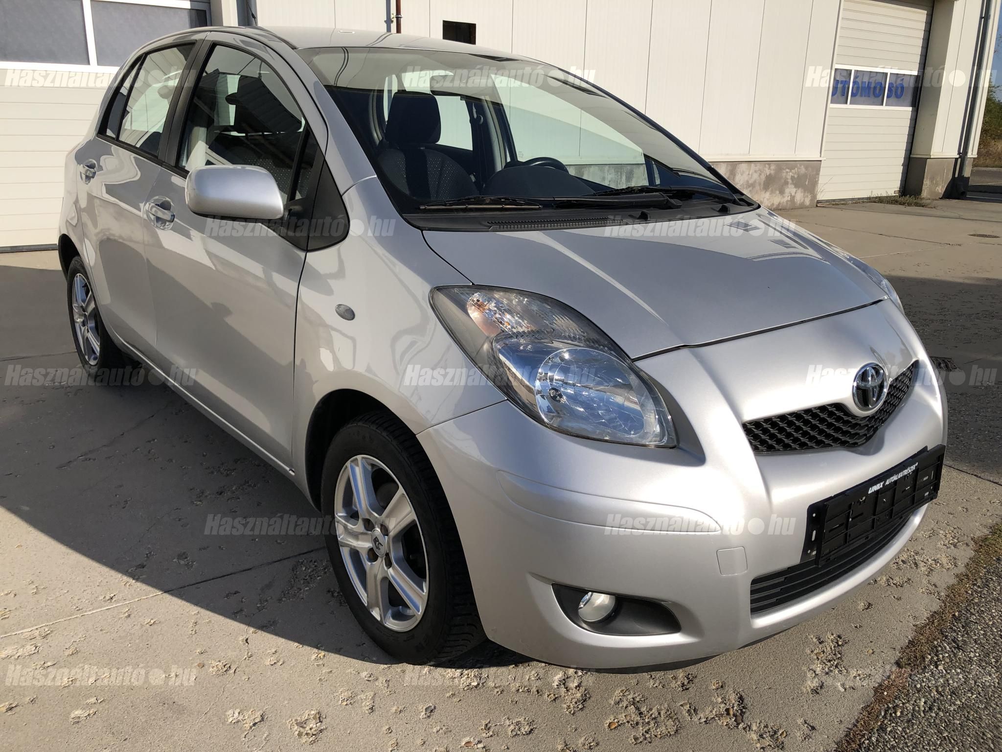 TOYOTA YARIS 2011/9 - 1