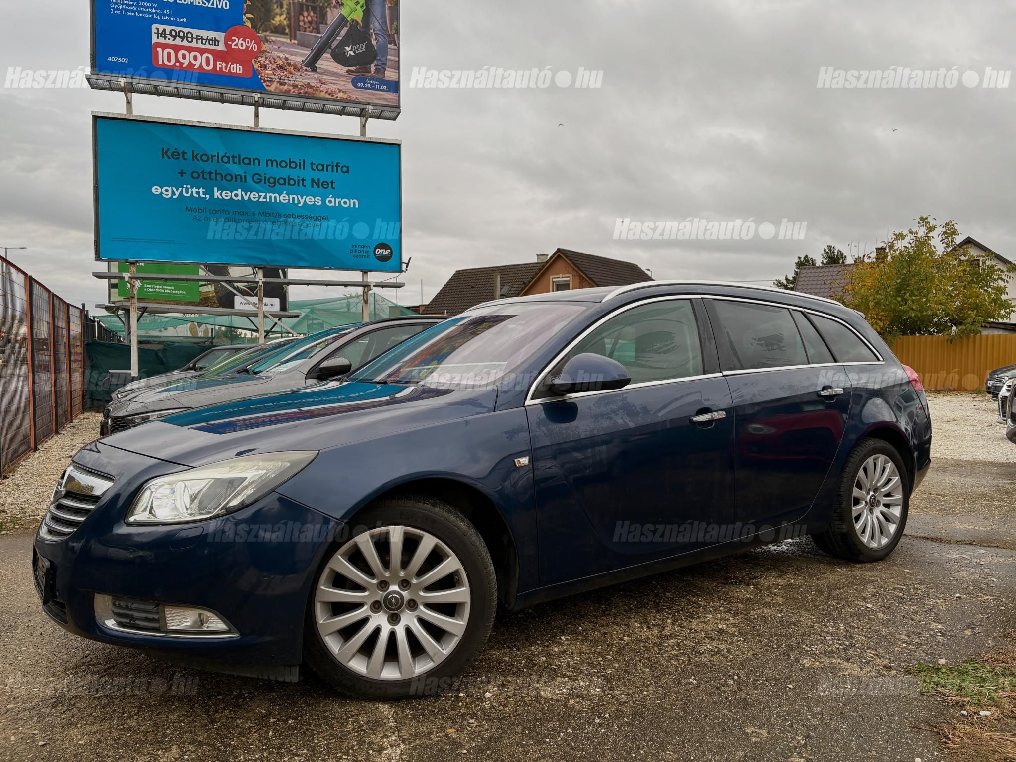 OPEL INSIGNIA 2010/7 - 1