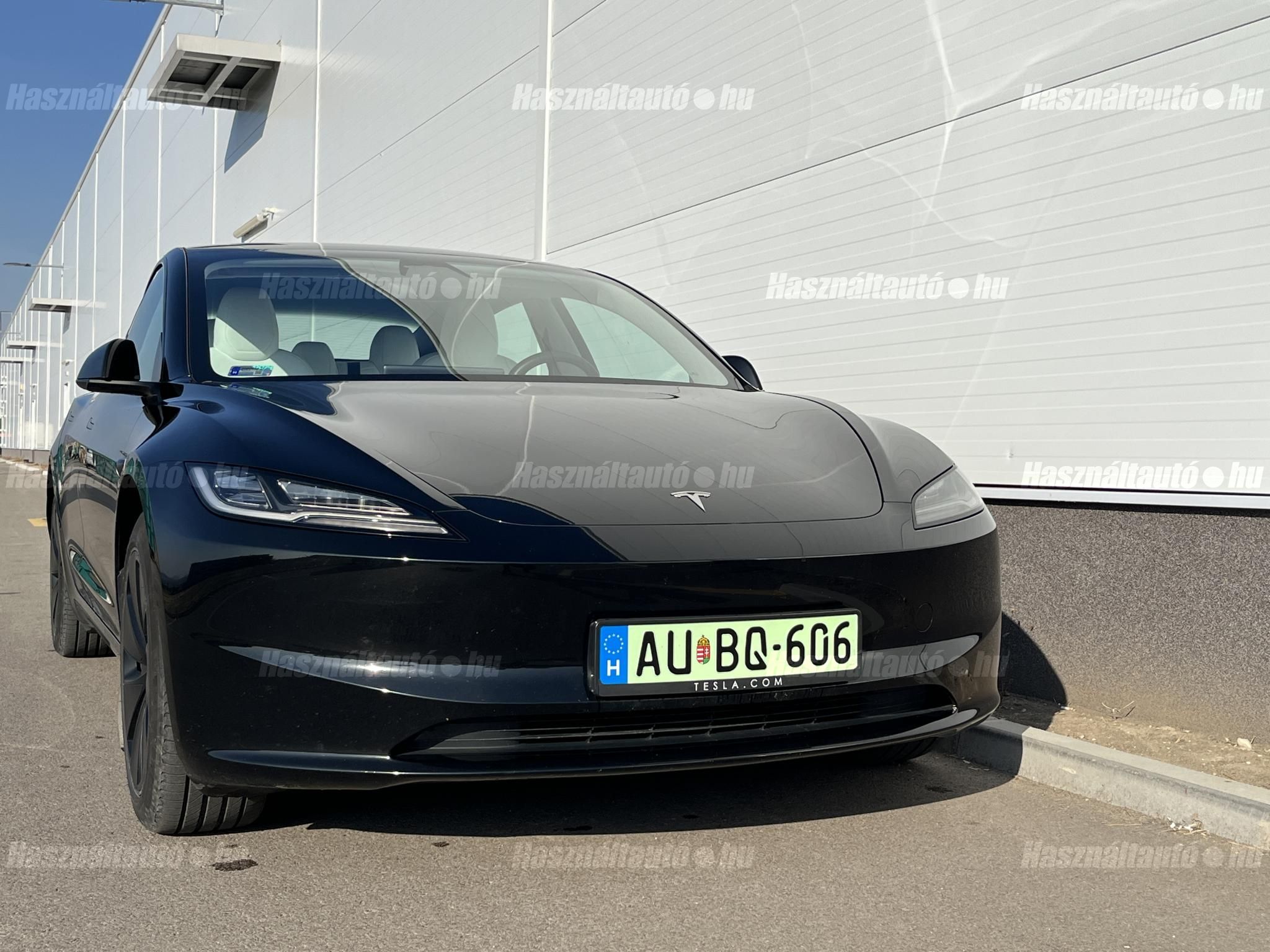 TESLA MODEL 3 2023/11 - 1