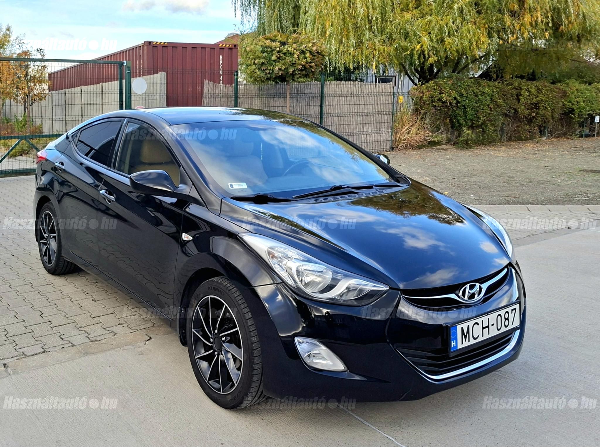 HYUNDAI ELANTRA 2012/12 - 1