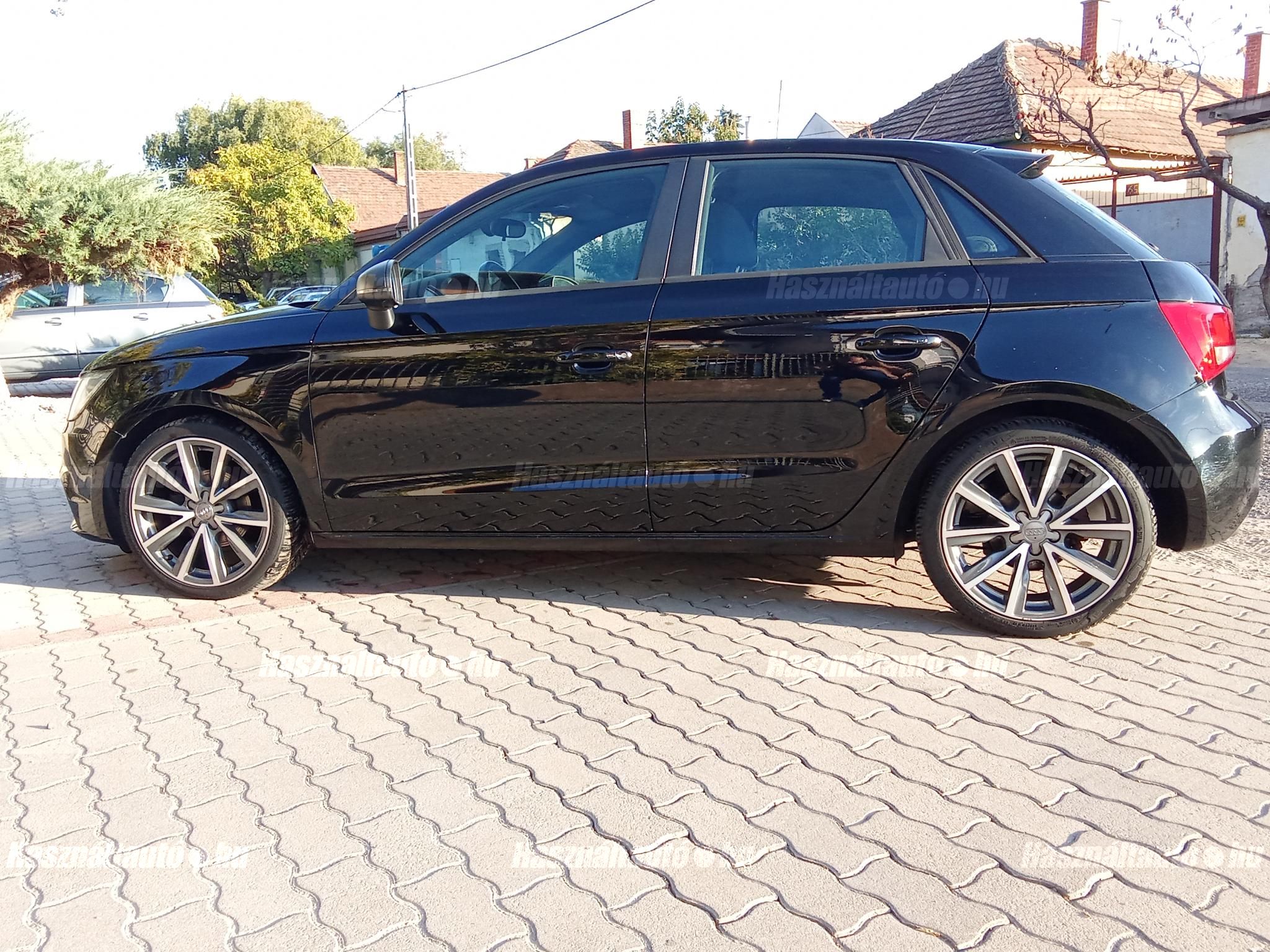 AUDI A1 2013/11 - 1