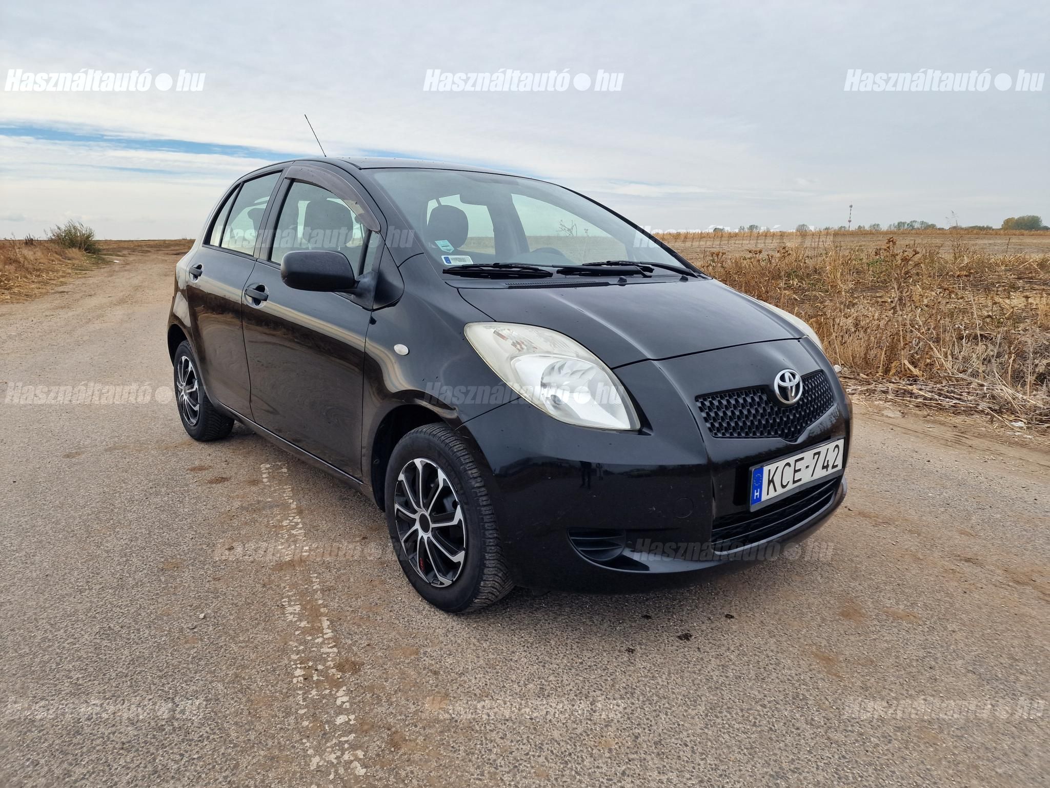 TOYOTA YARIS 2006/3 - 1