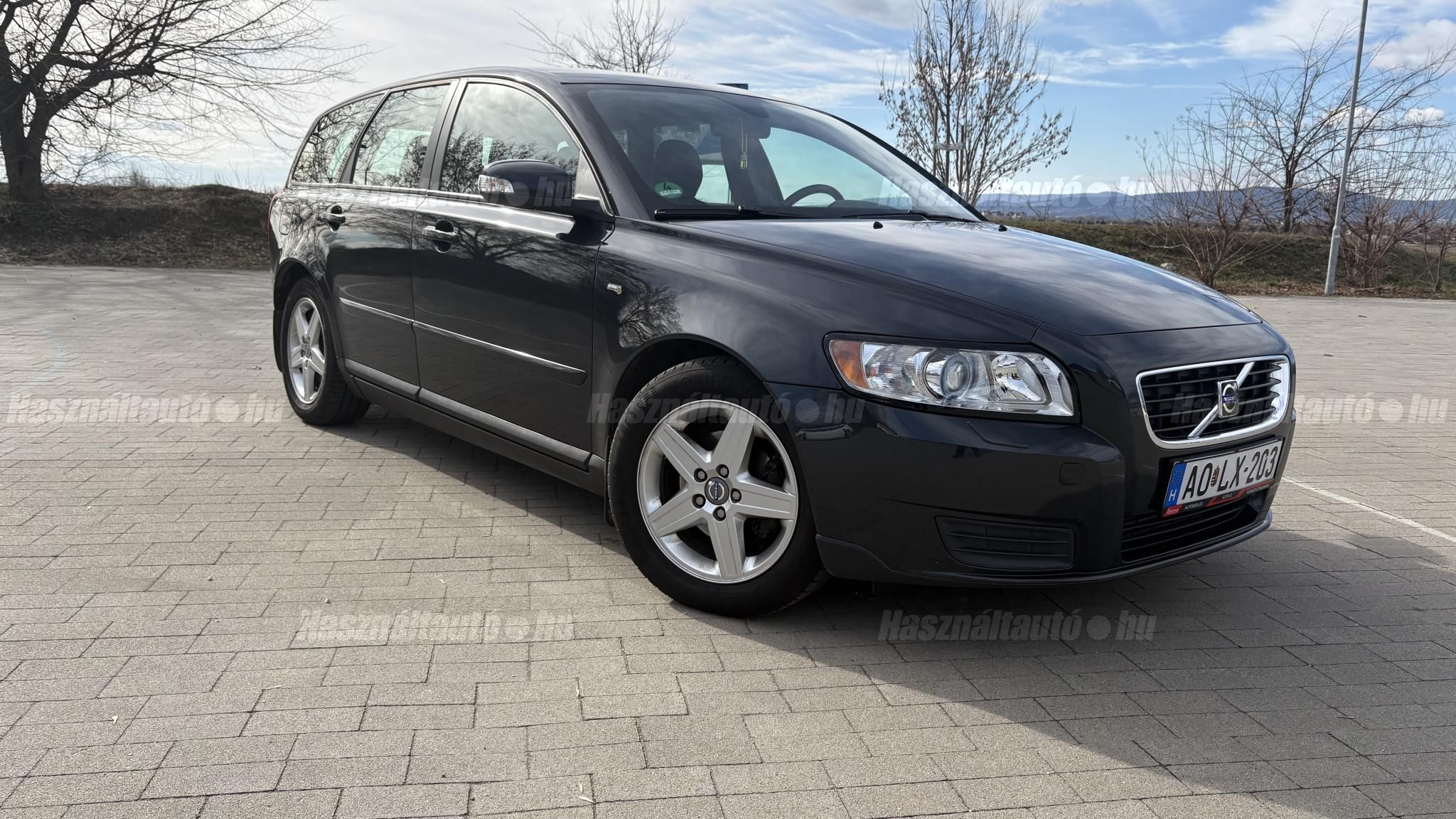 VOLVO V50 2009/8 - 1