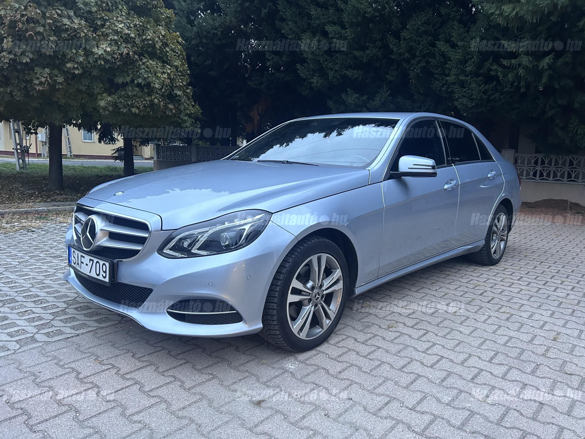 MERCEDES-BENZ E 220 2013/7 - 1