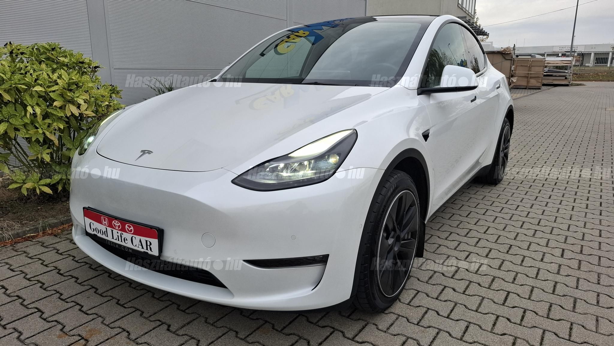 TESLA MODEL Y 2022/2 - 1