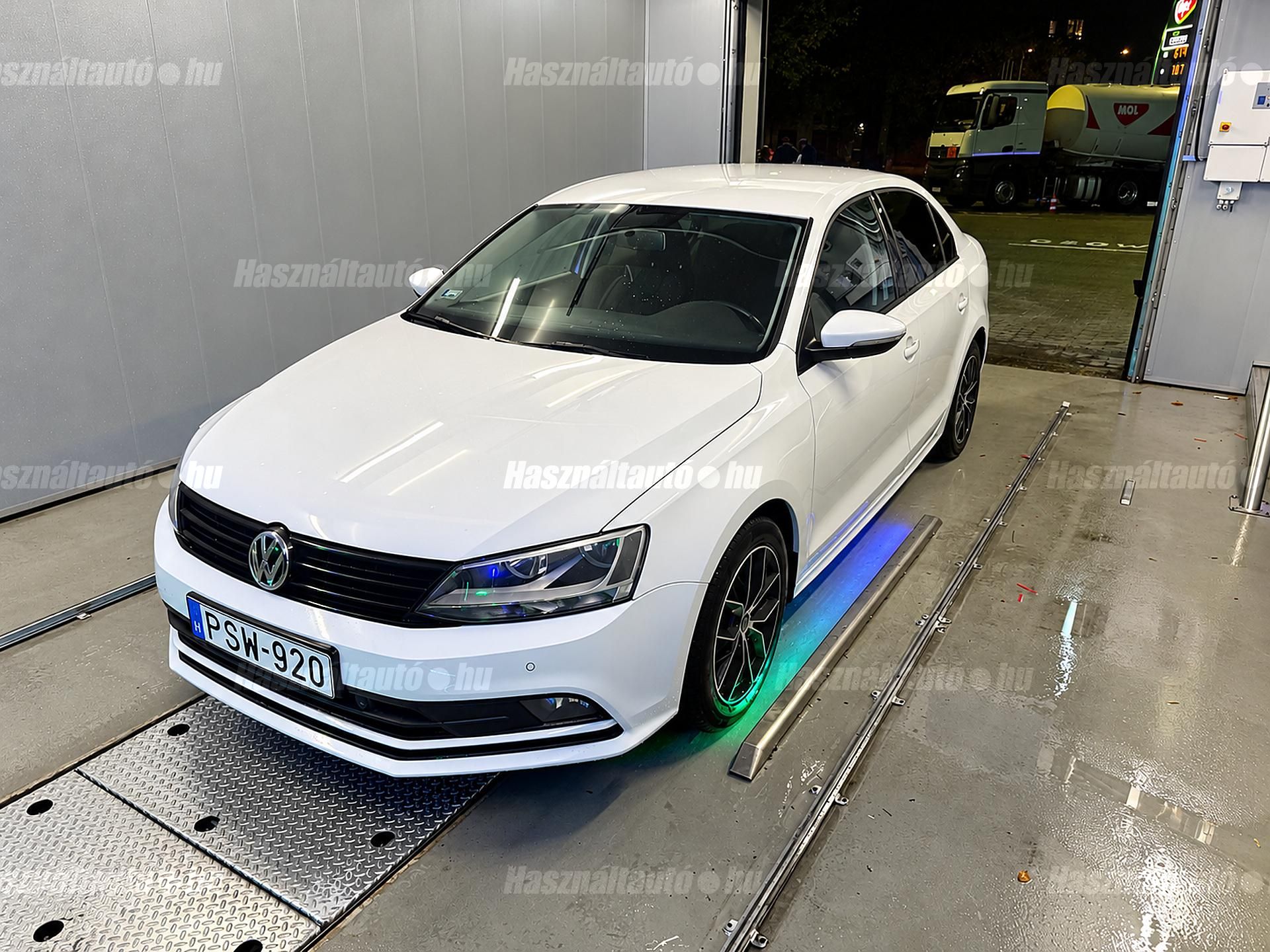 VOLKSWAGEN JETTA 2016/1 - 1