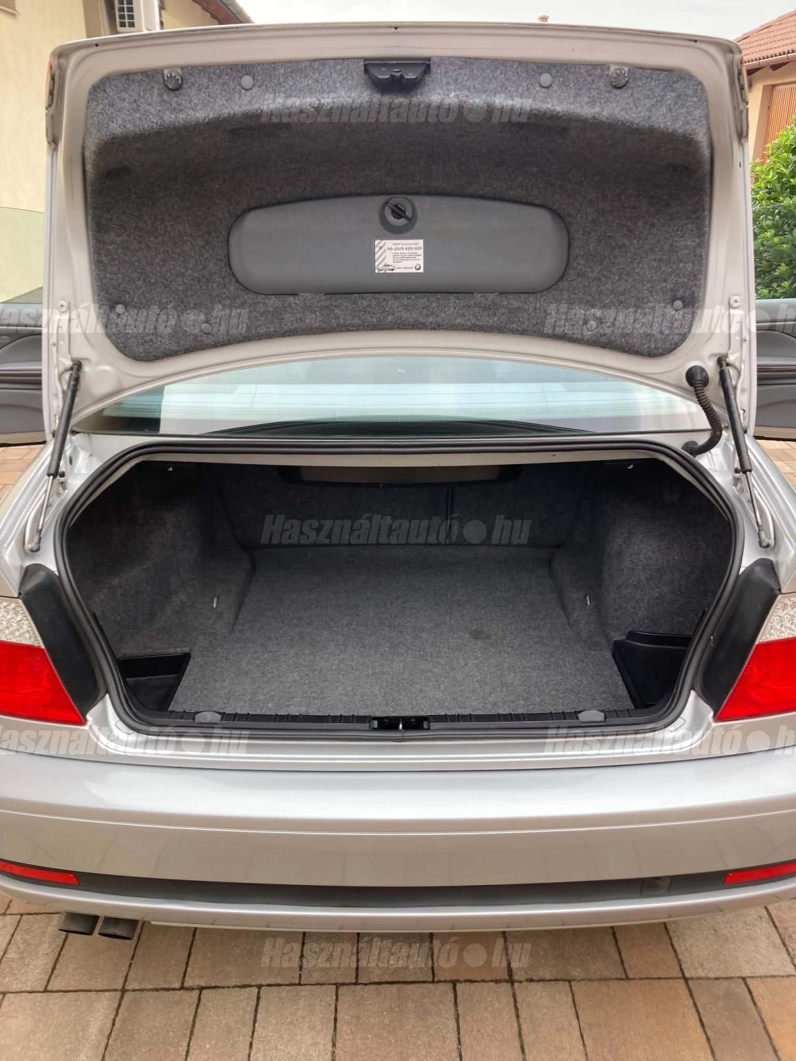 BMW 320 2003/5 - 1