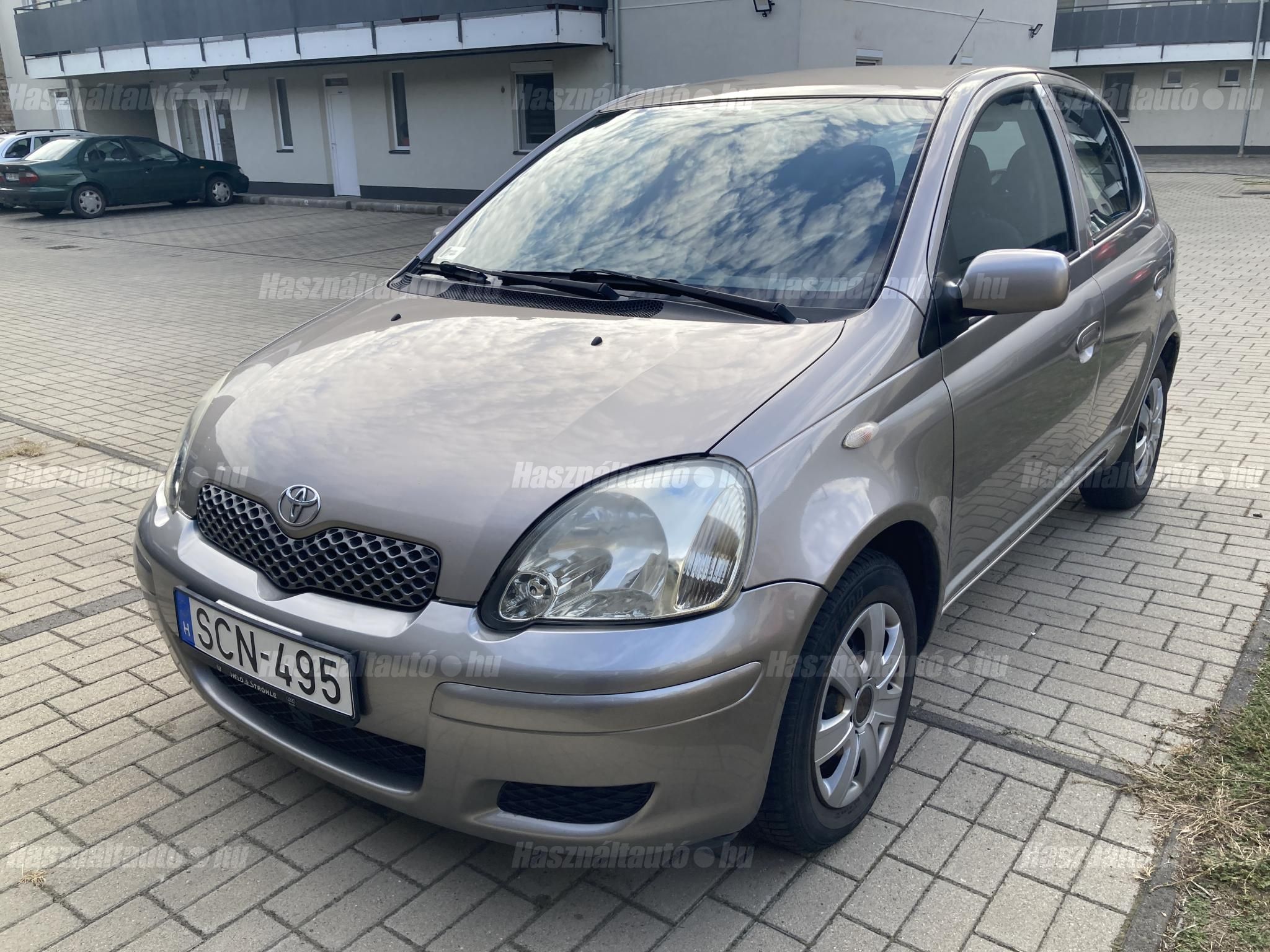 TOYOTA YARIS 2003 - 1