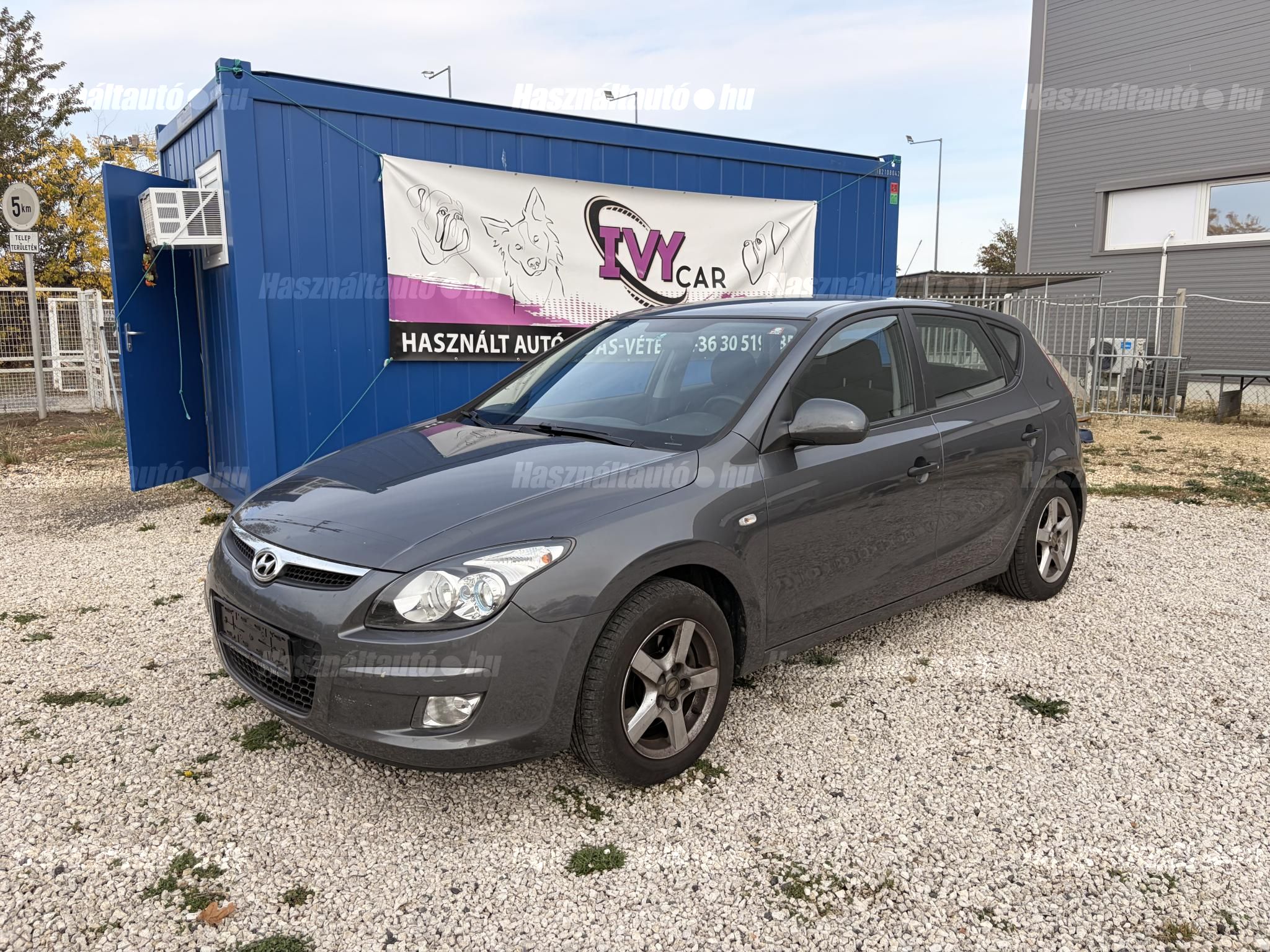 HYUNDAI I30 2010/7 - 1