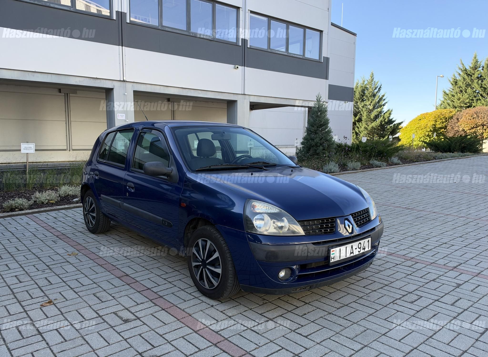 RENAULT CLIO 2002/10 - 1