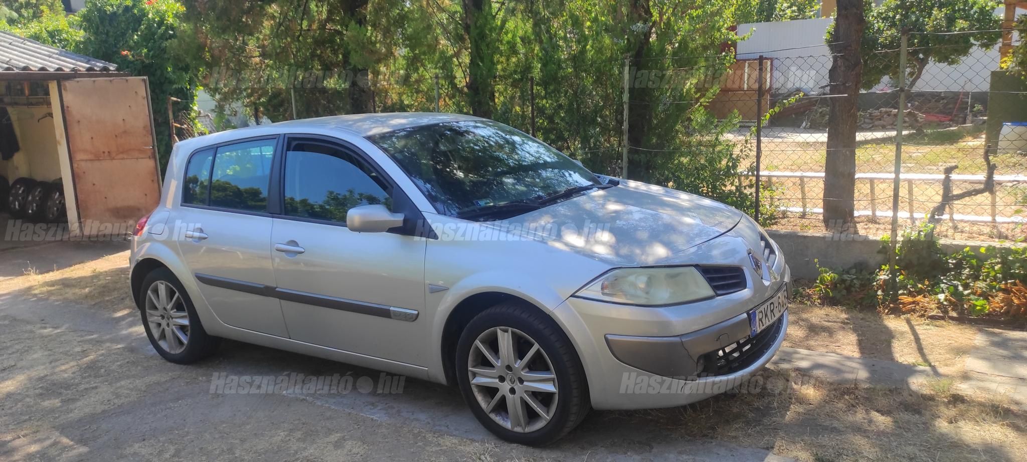 RENAULT MEGANE 2006/4 - 1