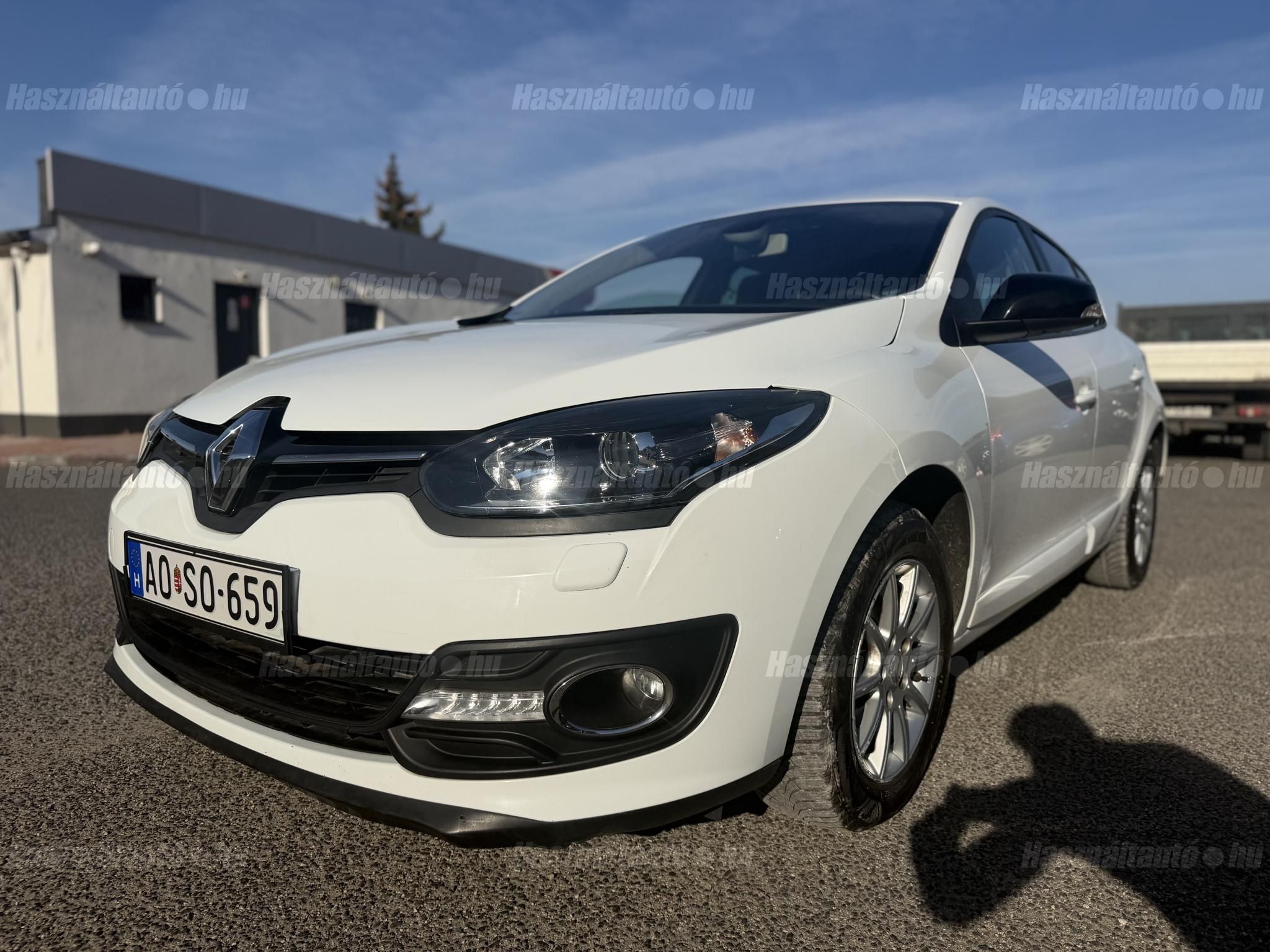 RENAULT MEGANE 2015/10 - 1