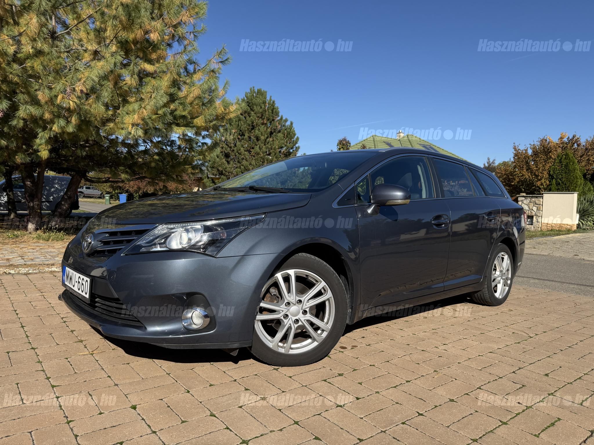 TOYOTA AVENSIS 2014/9 - 1