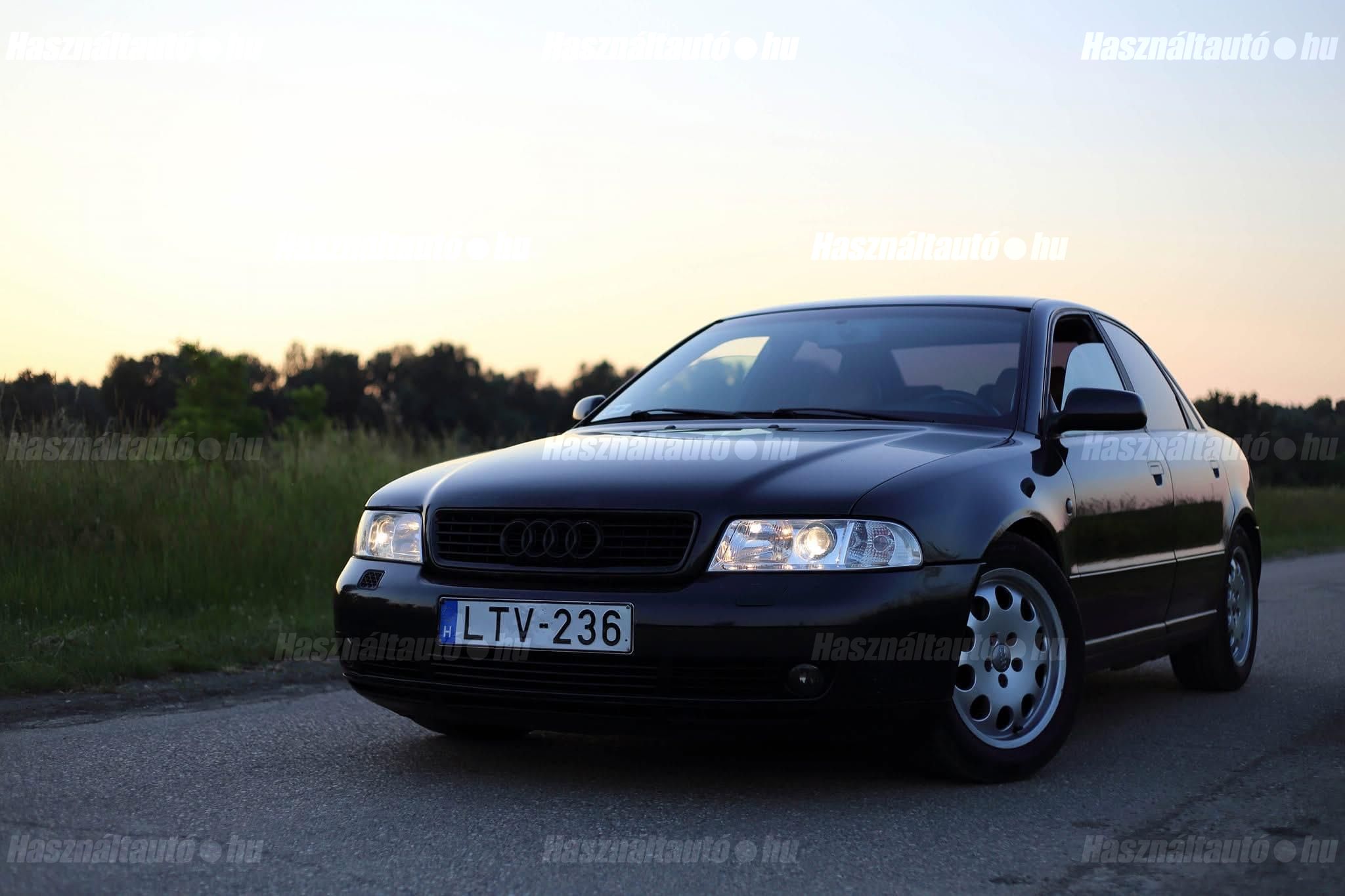 AUDI A4 1998/9 - 1