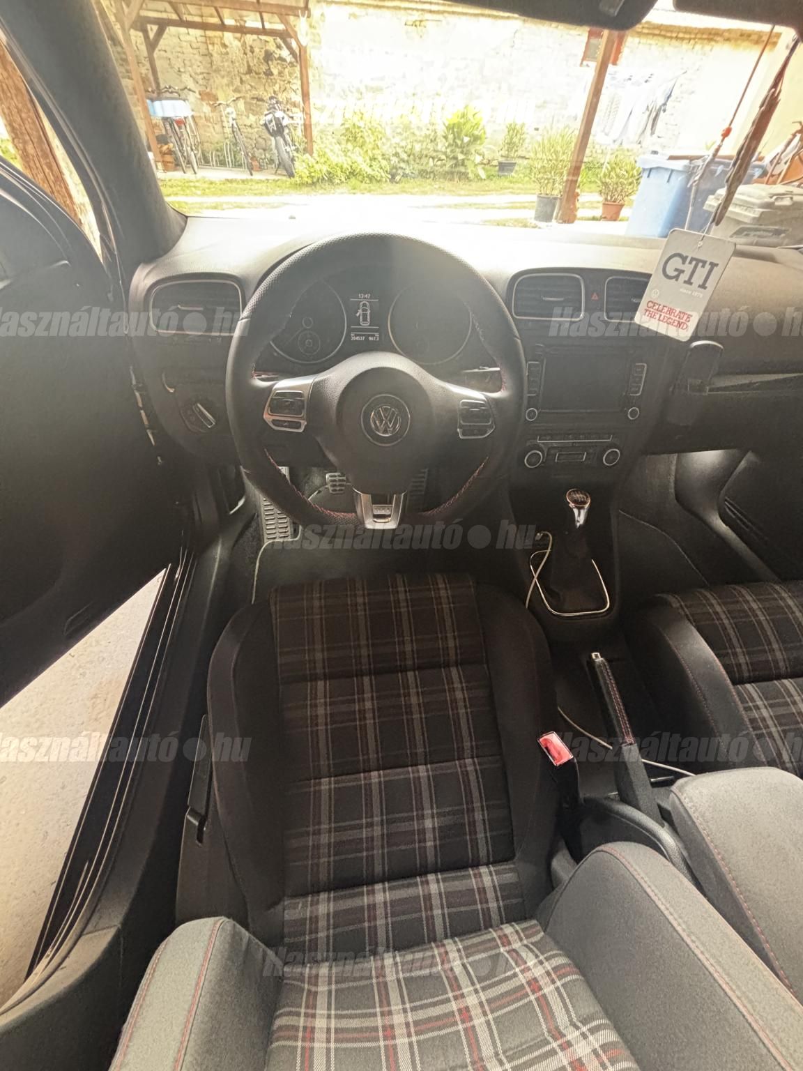 VOLKSWAGEN GOLF VI 2010 - 1