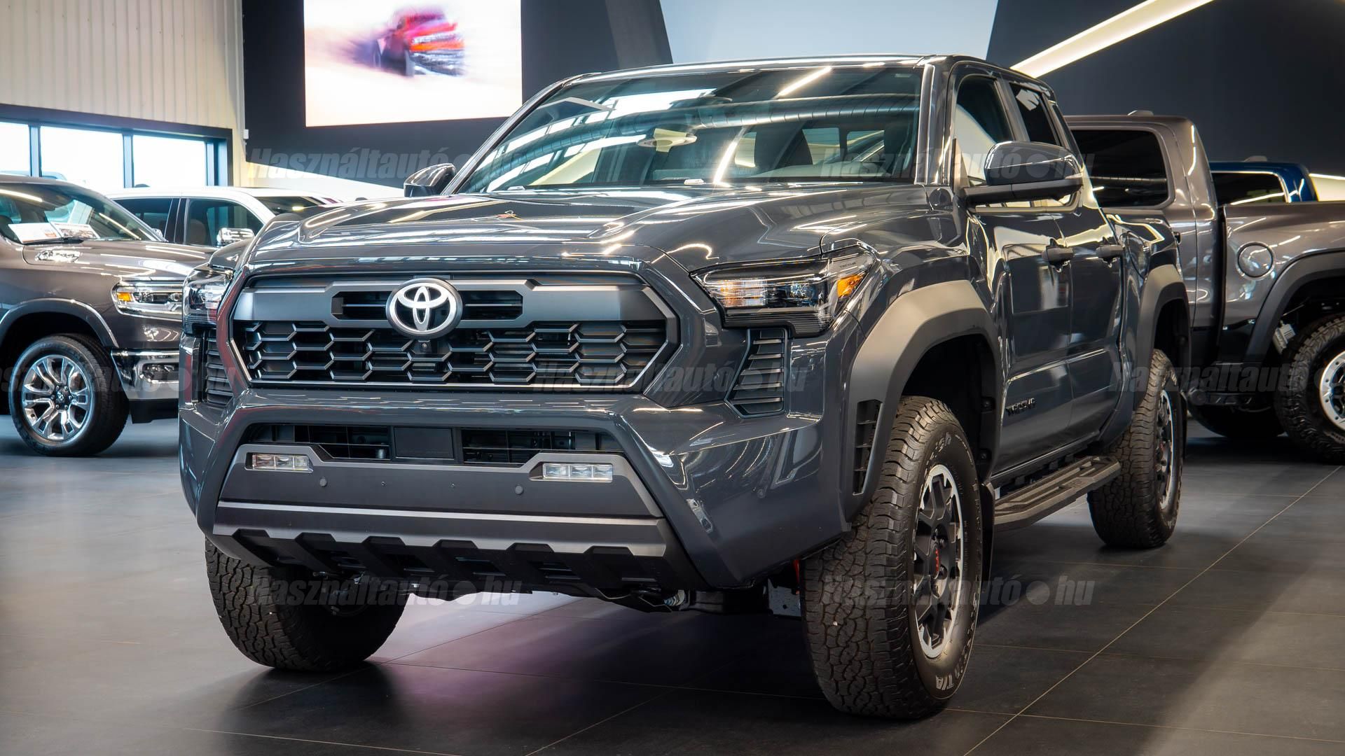 TOYOTA TACOMA 2025 - 1