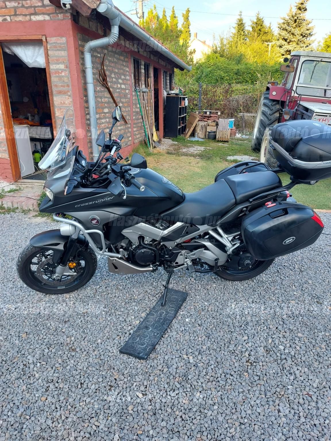 HONDA VFR 800 X 2016/4 - 1