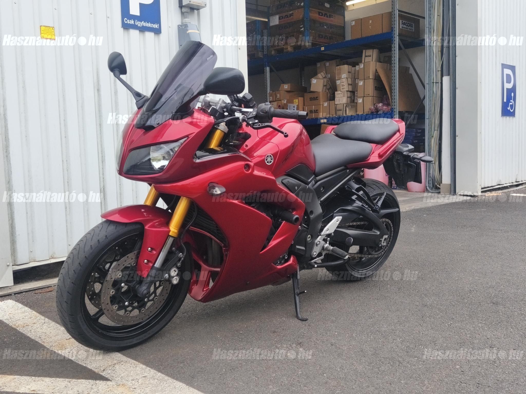 YAMAHA FZ1-S 2006/3 - 1