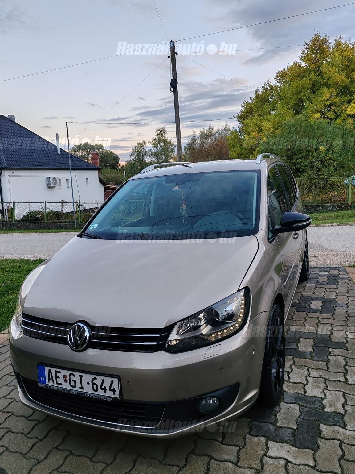 VOLKSWAGEN TOURAN 2012/8 - 1