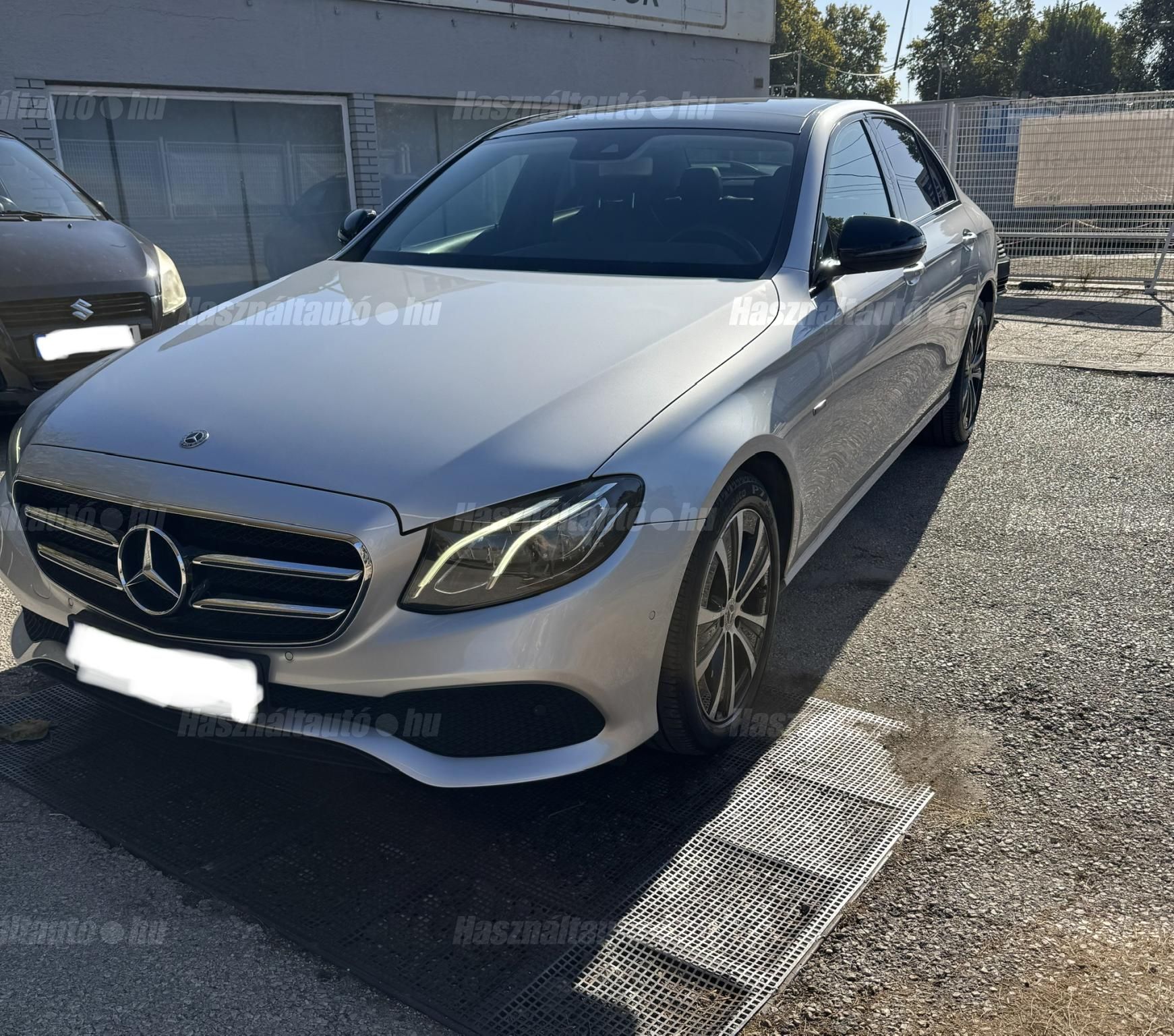 MERCEDES-BENZ E 300 2019/7 - 1
