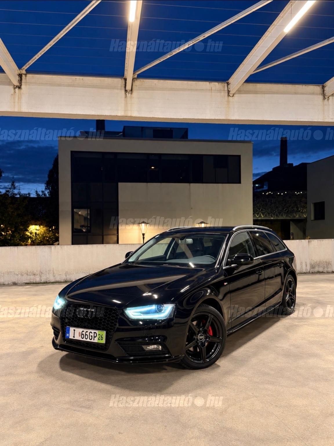 AUDI A4 2013/5 - 1
