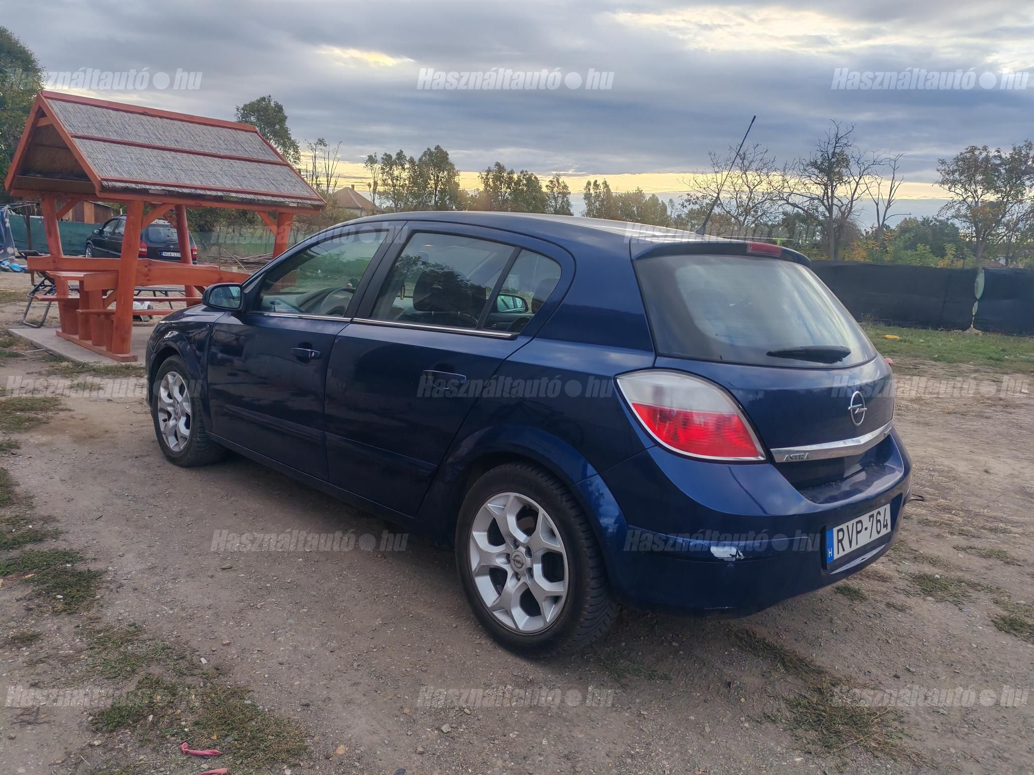OPEL ASTRA H 2006/5 - 1
