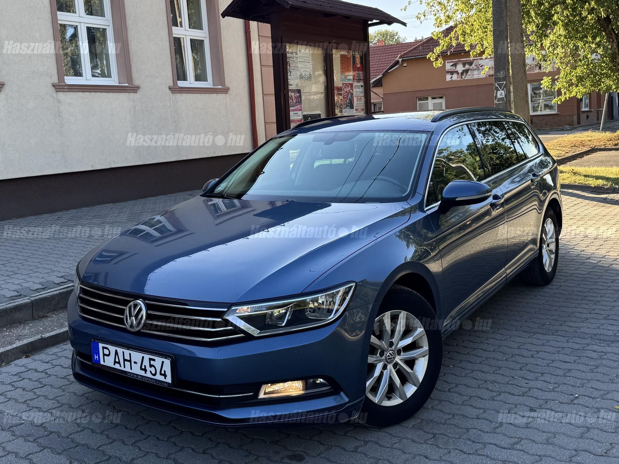 VOLKSWAGEN PASSAT 2017/12 - 1