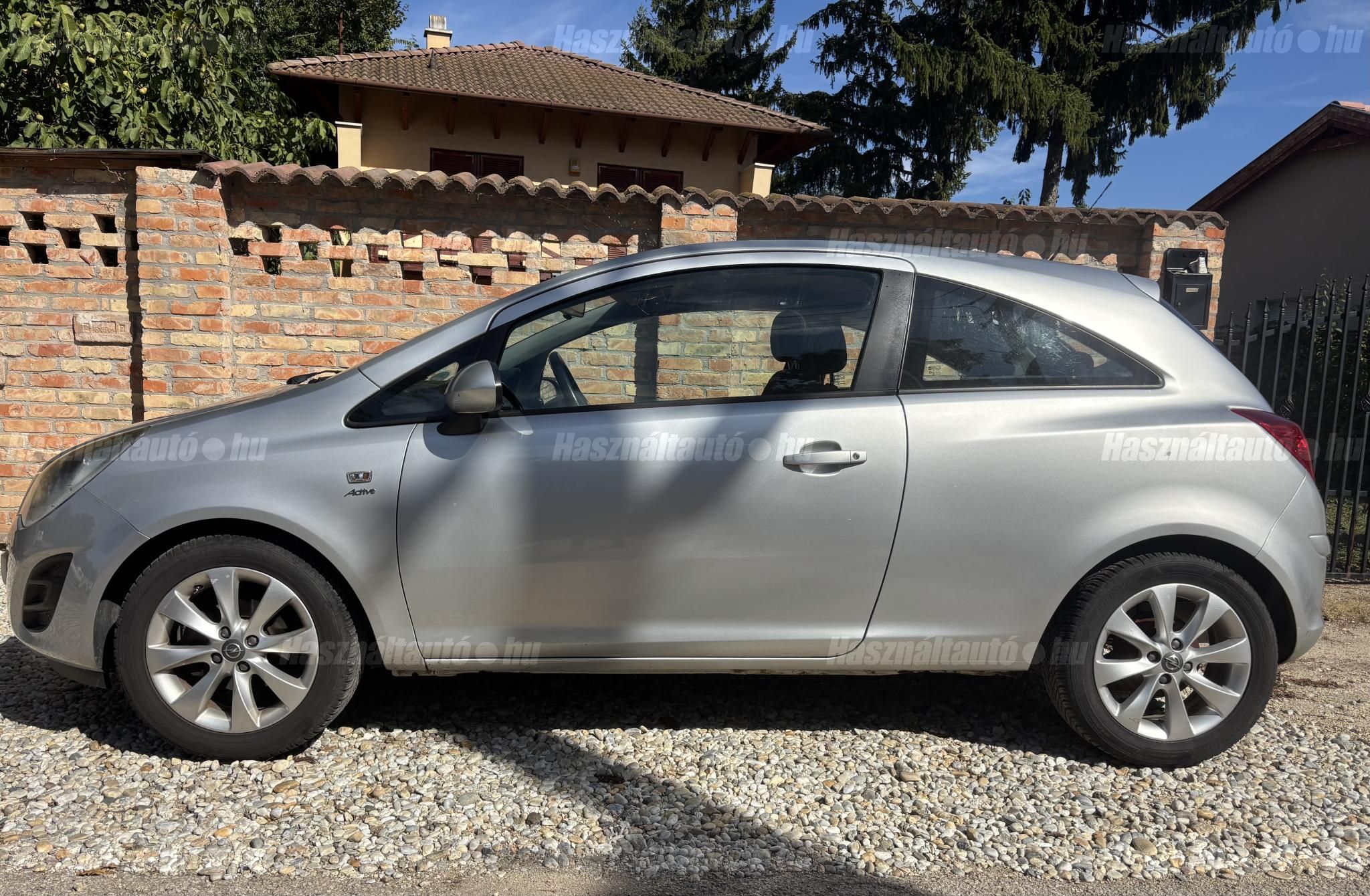 OPEL CORSA D 2013 - 1