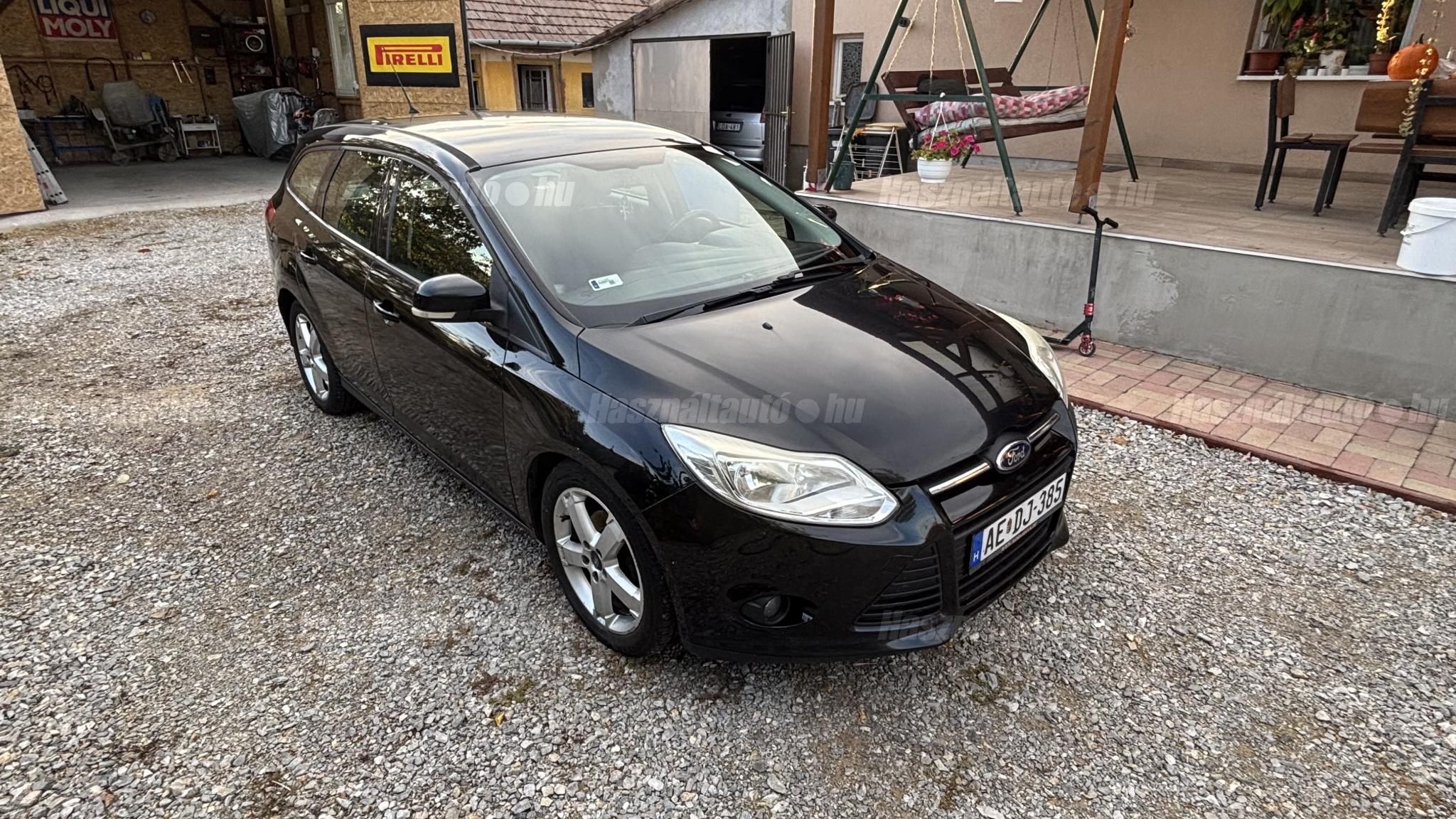 FORD FOCUS 2012/6 - 1