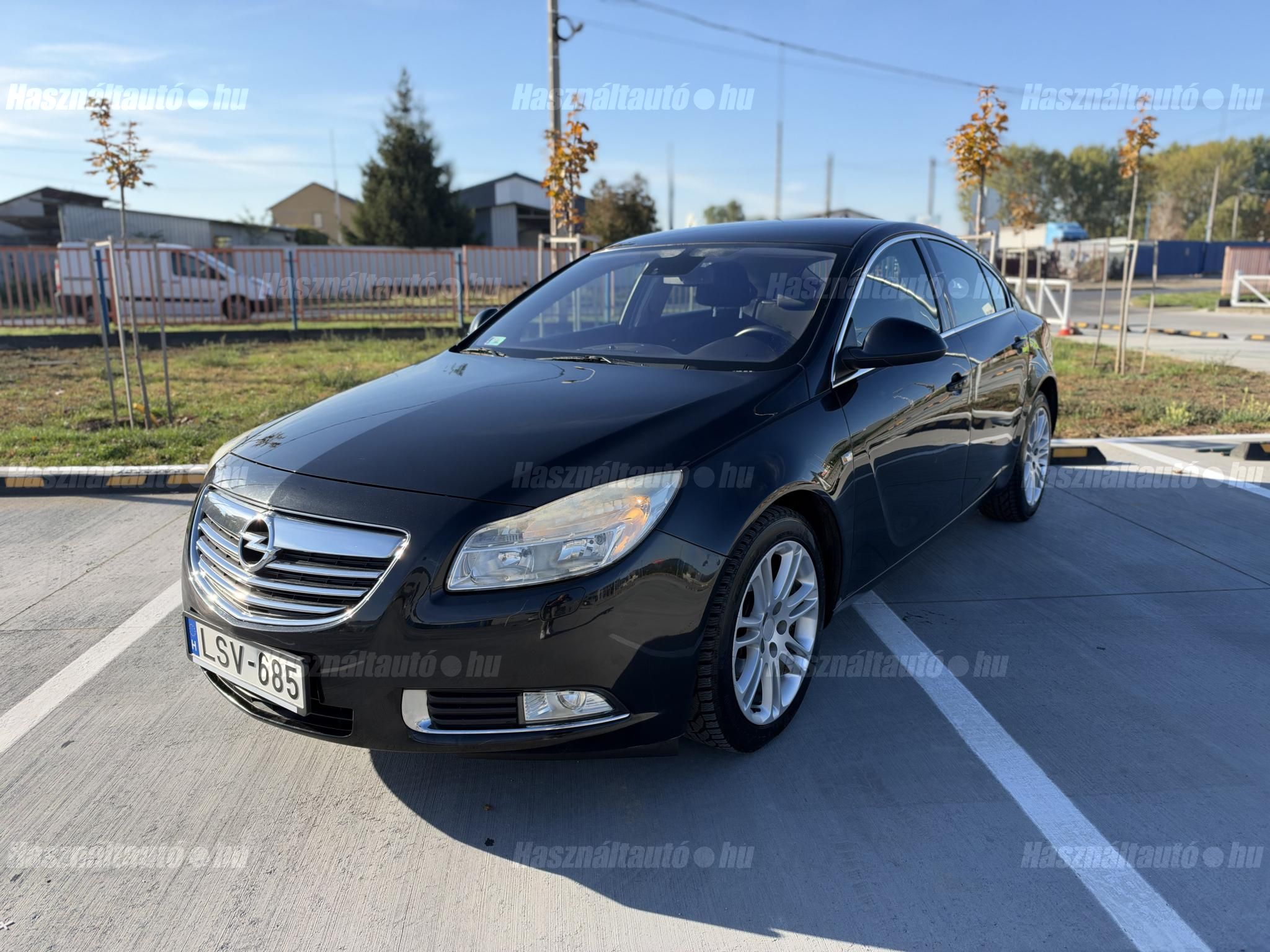 OPEL INSIGNIA 2010 - 1