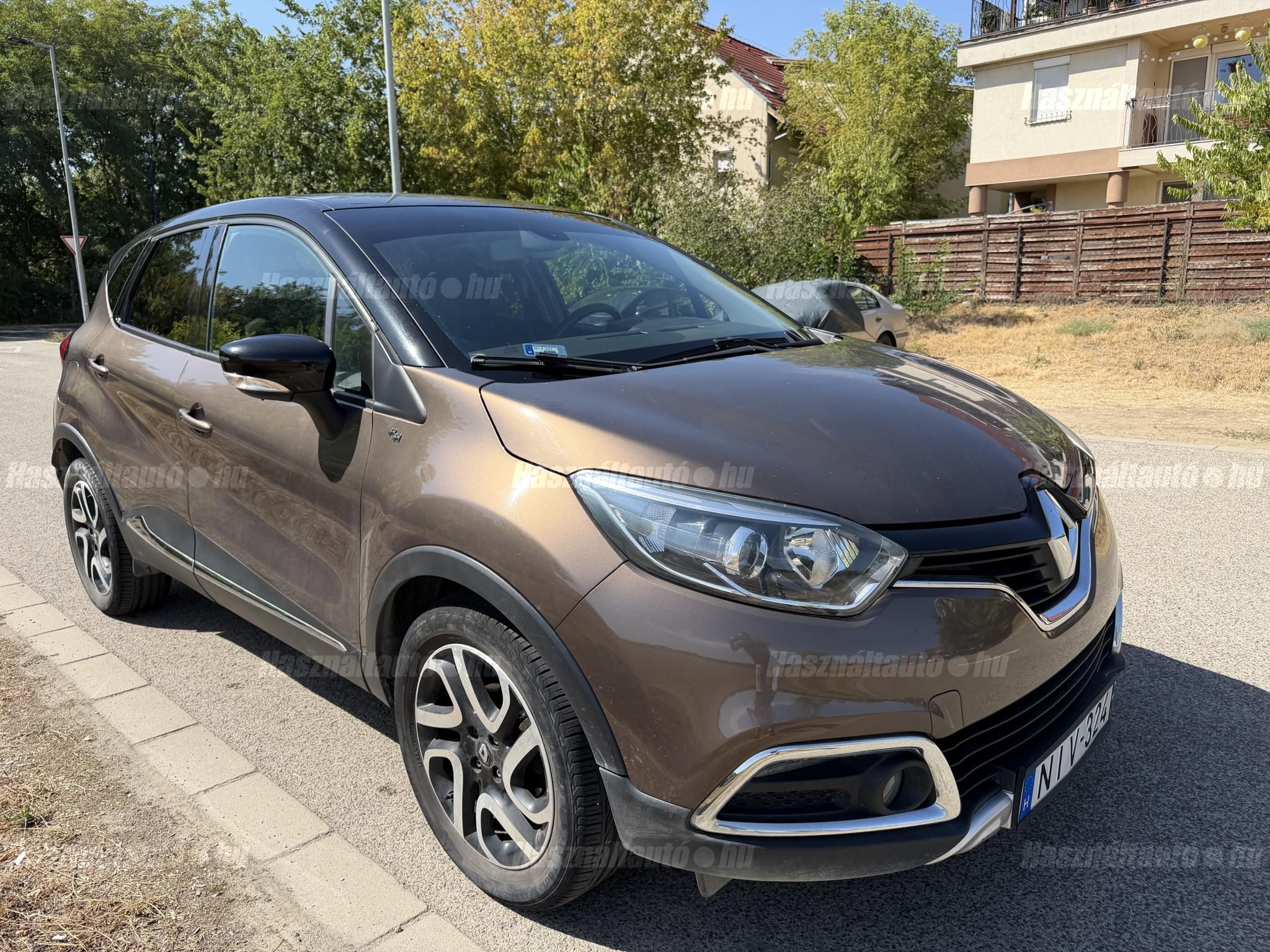 RENAULT CAPTUR 2015/8 - 1