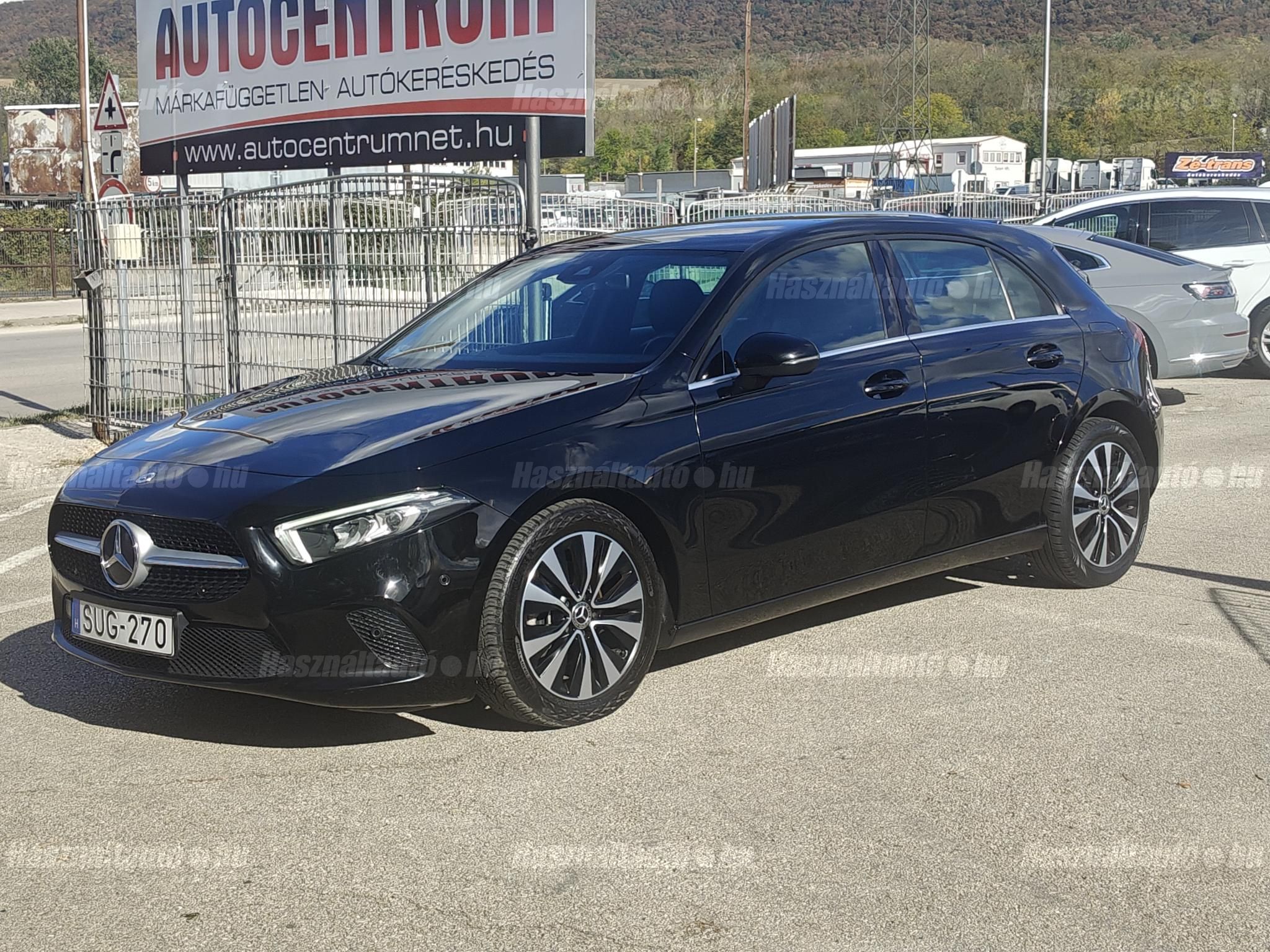 MERCEDES-BENZ A 180 2021/8 - 1