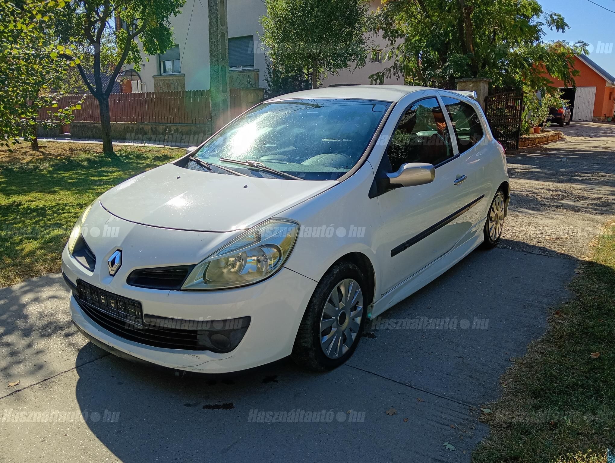 RENAULT CLIO 2009/9 - 1