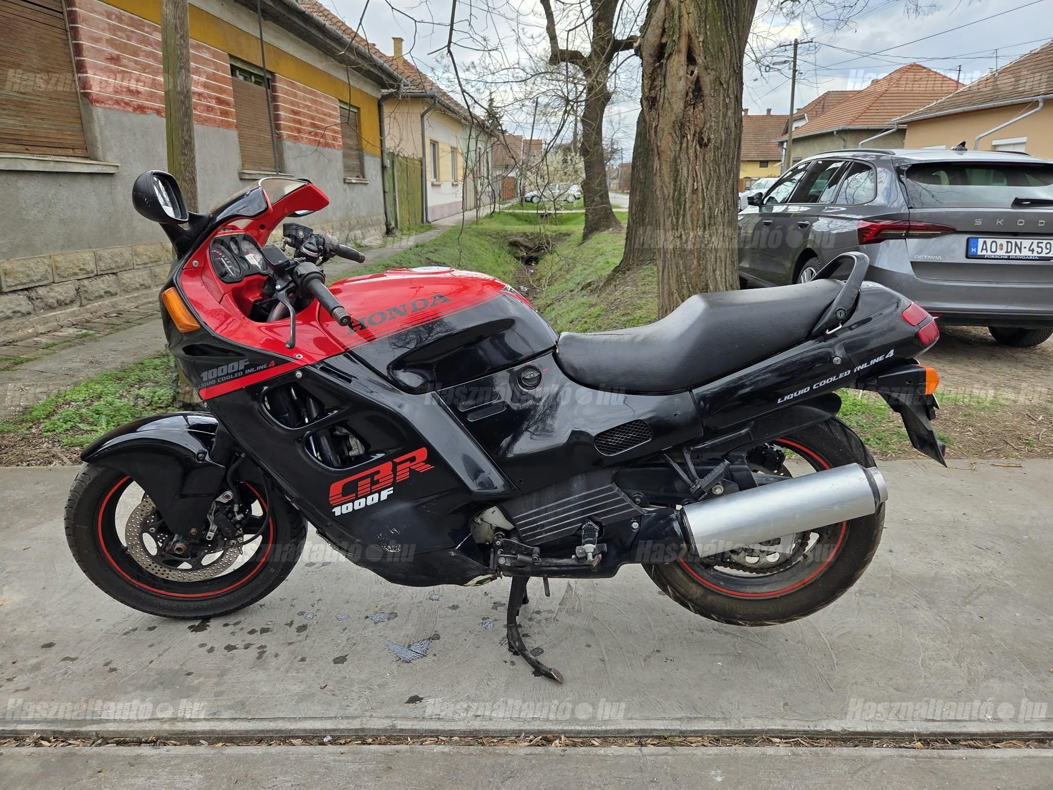 HONDA CBR 1000 F 1988/12 - 1