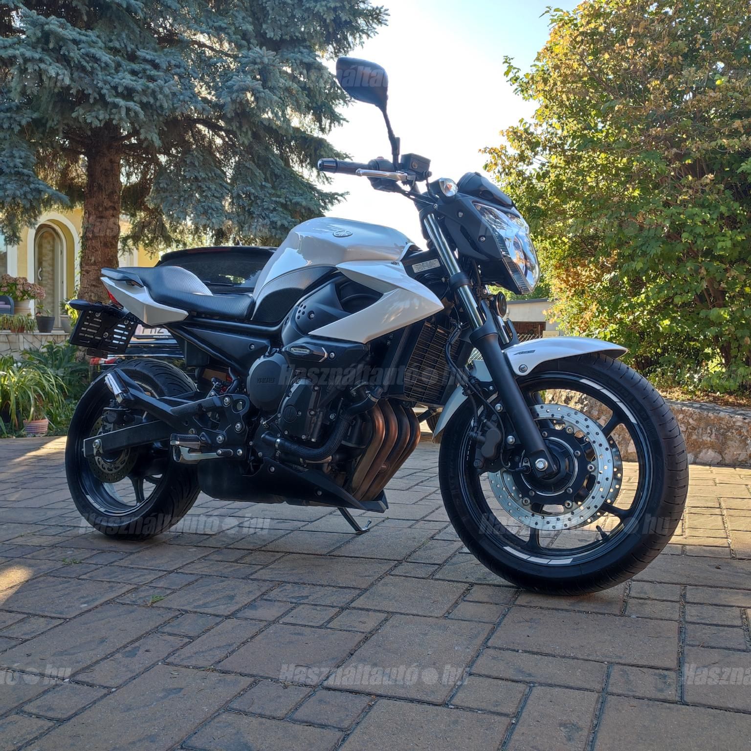 YAMAHA XJ 6 NA 2011/9 - 1