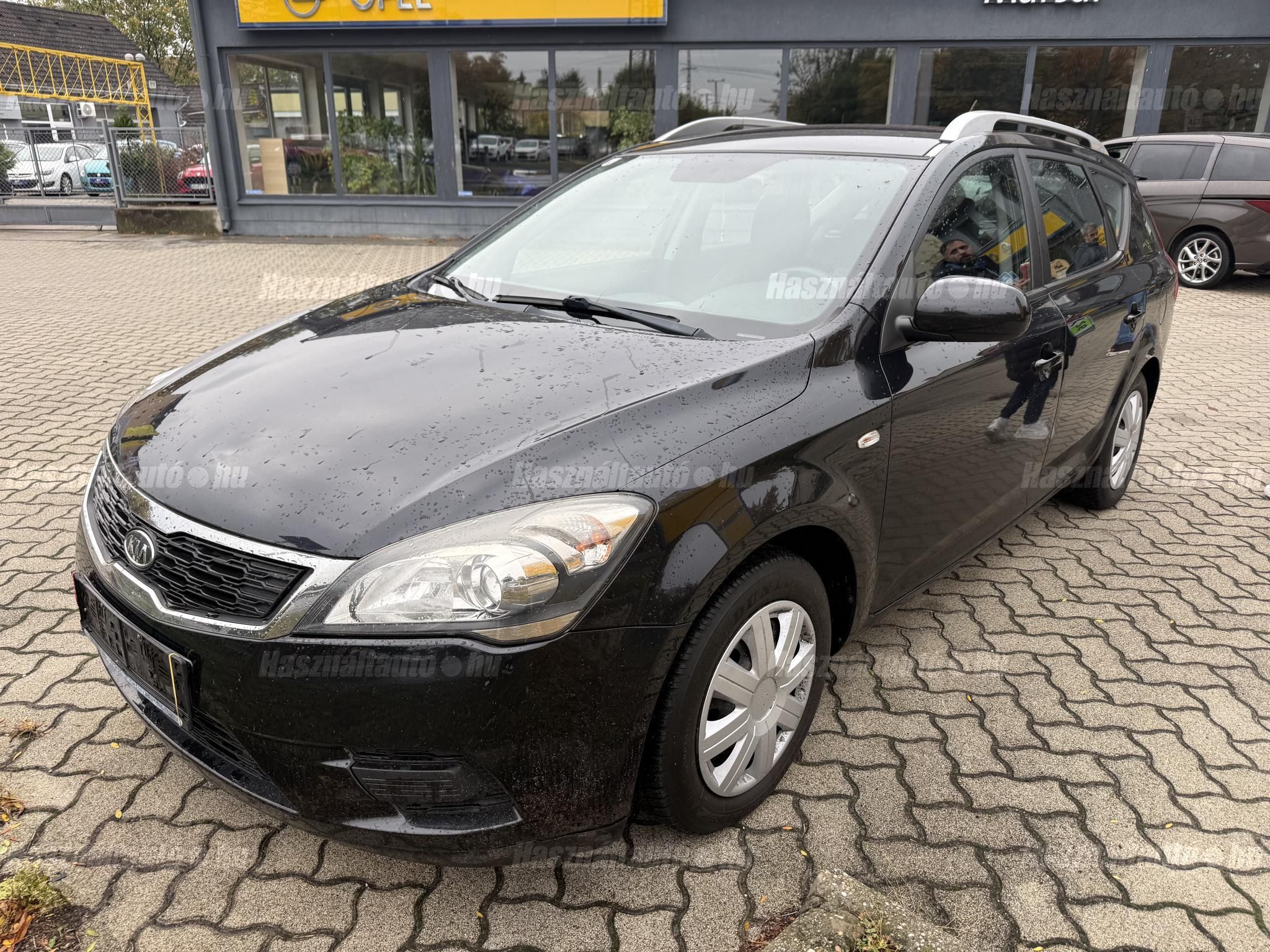 KIA CEE'D 2012/1 - 1