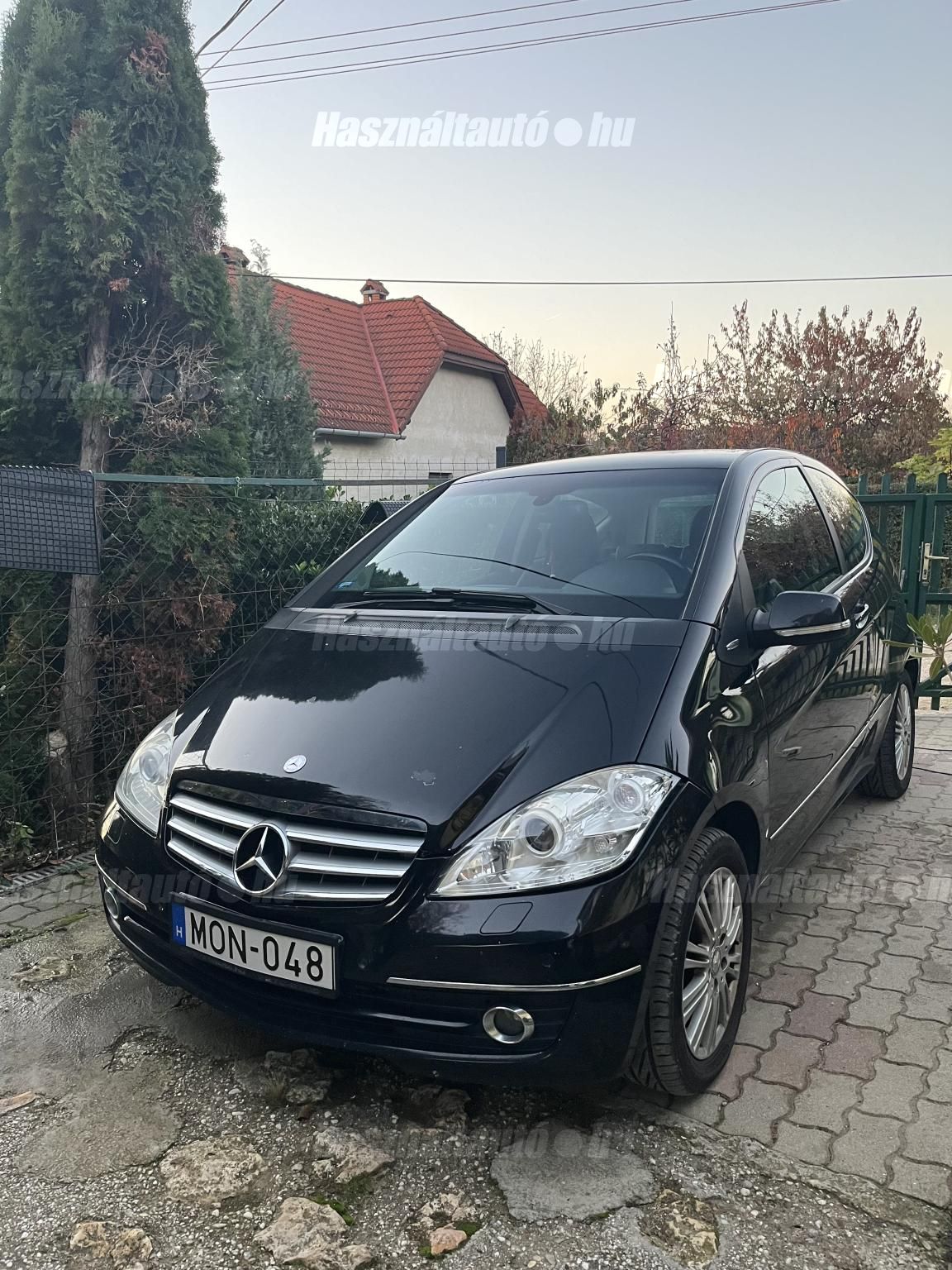 MERCEDES-BENZ A 180 2009/1 - 1