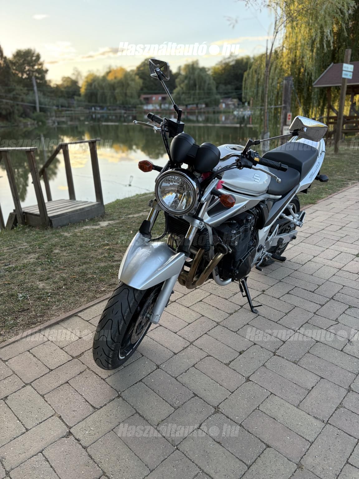 SUZUKI GSF 650 2005/9 - 1