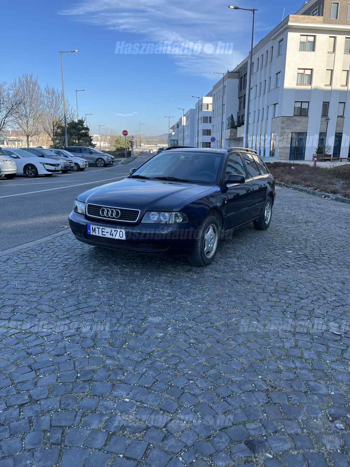 AUDI A4 1998/1 - 1